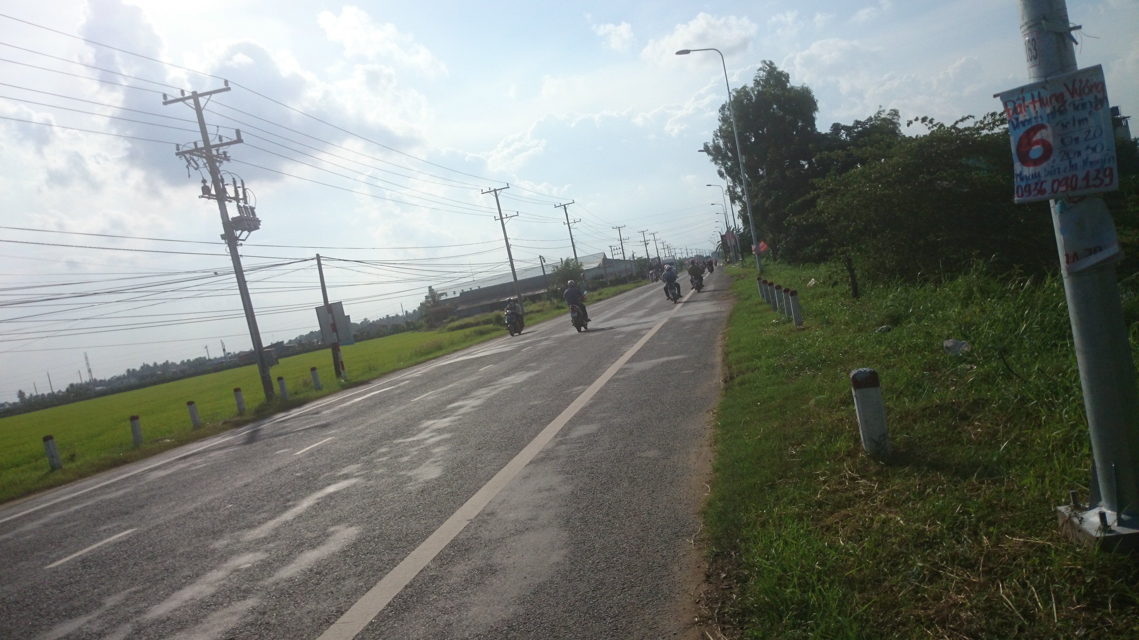 Tan cong canh sat giao thong anh 1