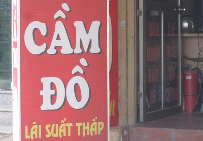 Nu chu tiem cam do o mien Tay bi 2 ten cuop khong che hinh anh