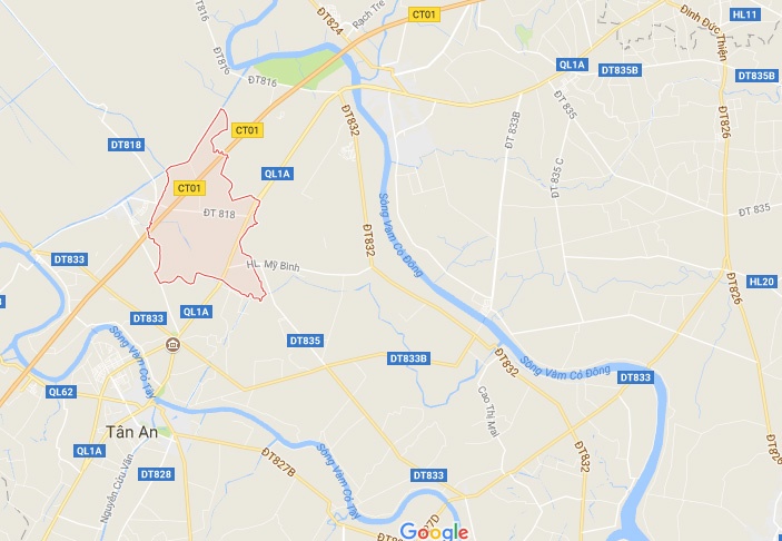 Taxi lật nhào ở Long An ảnh 2 Taxi lat nhao o Long An anh 2