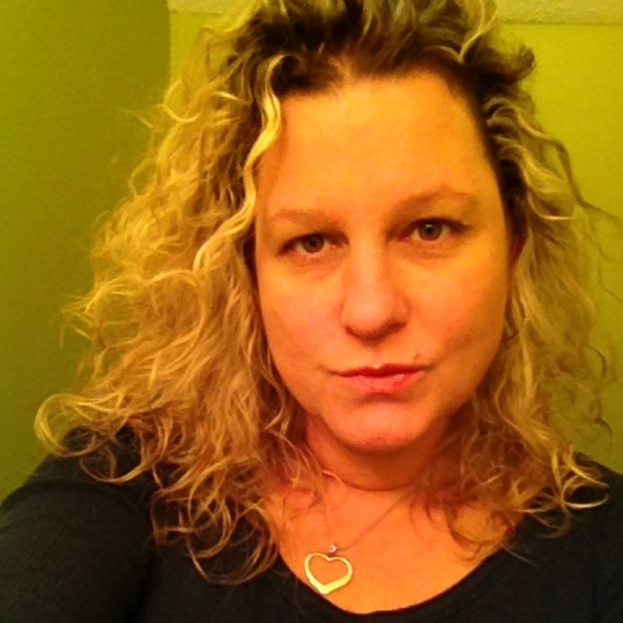 trieu phu trung so xui xeo anh 8