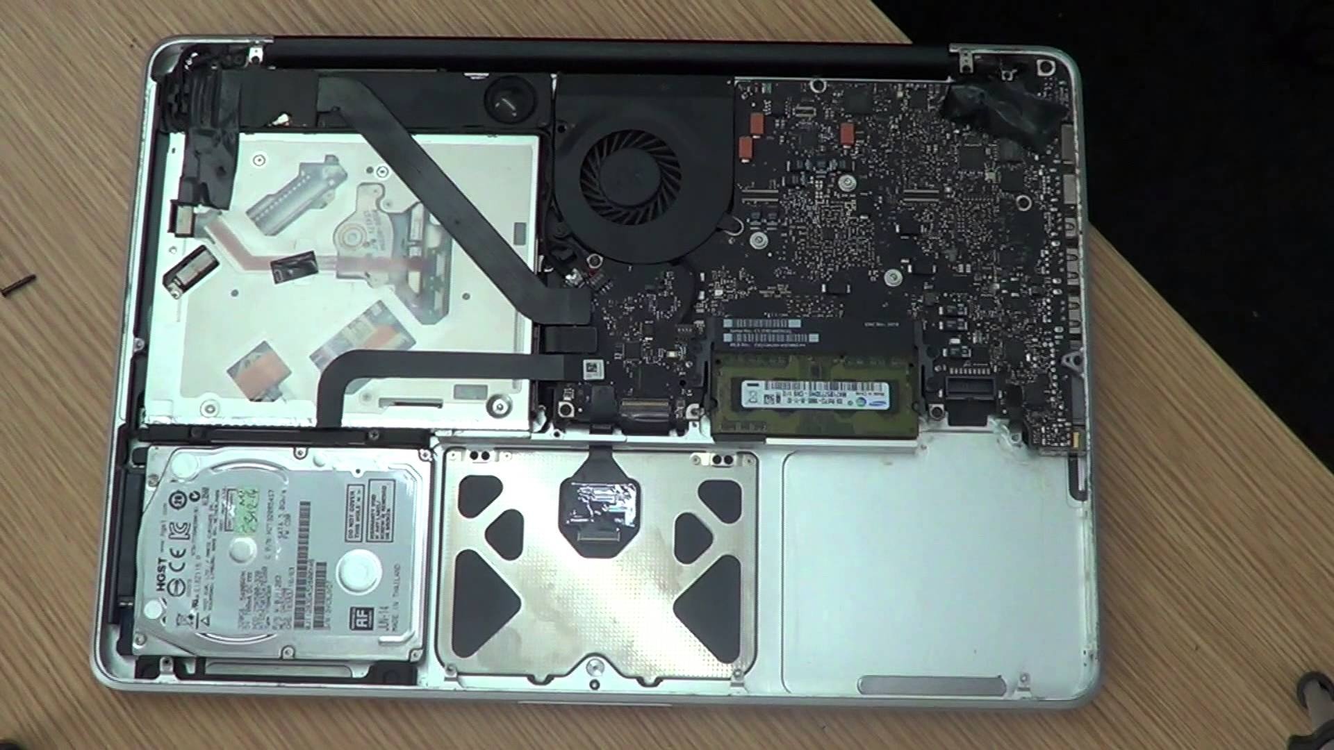 Apple thay pin mien phi cho MacBook Pro anh 2