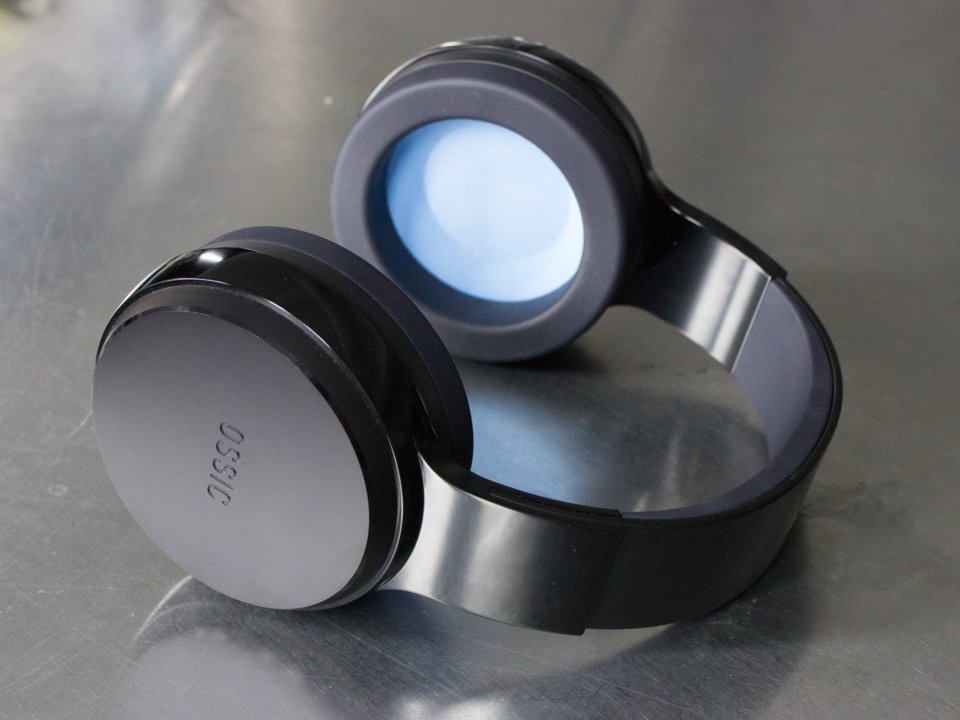 Startup 'quit' gan 22.000 chiec headphone du nhan von 3 trieu USD hinh anh