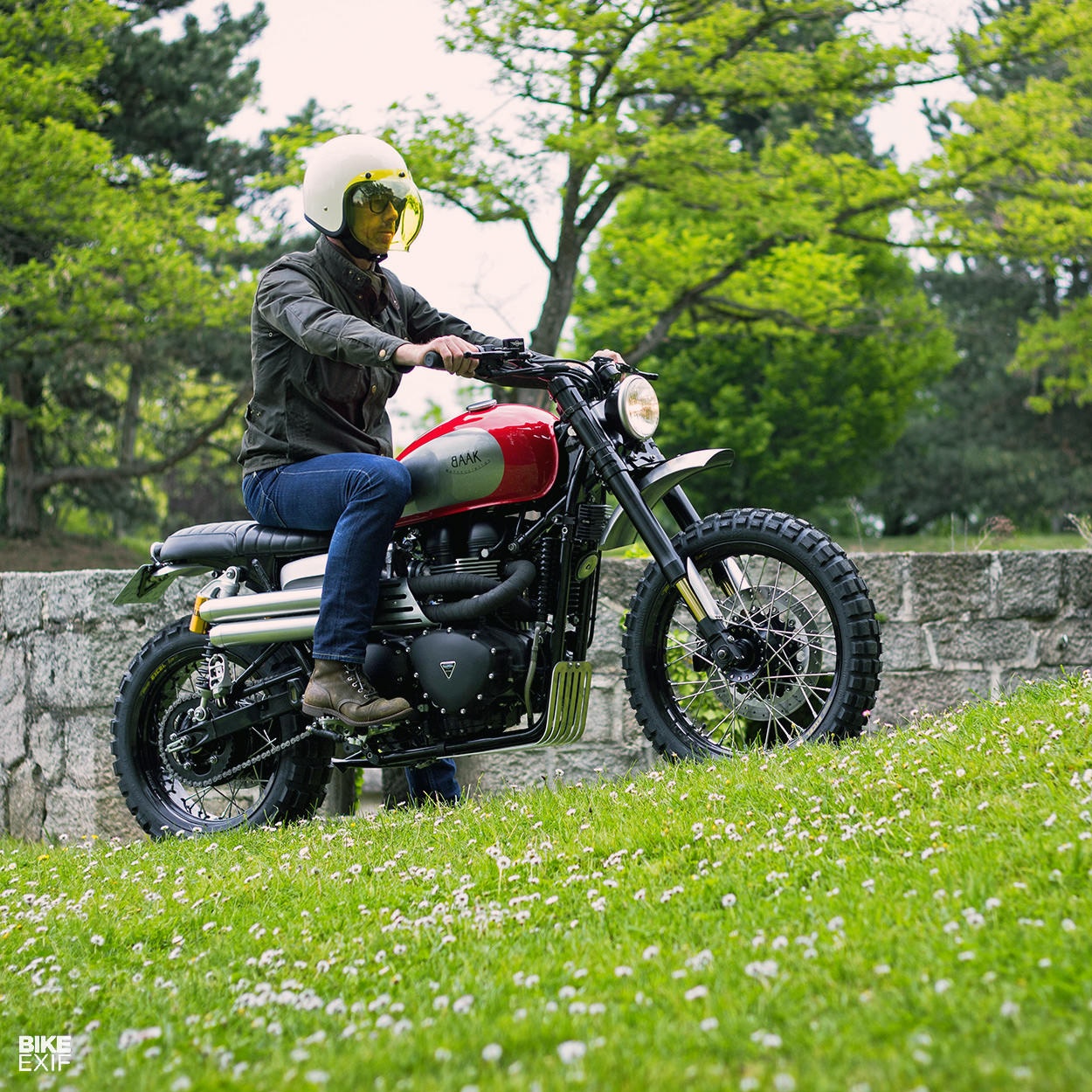 Xe Triumph Scrambler do anh 9