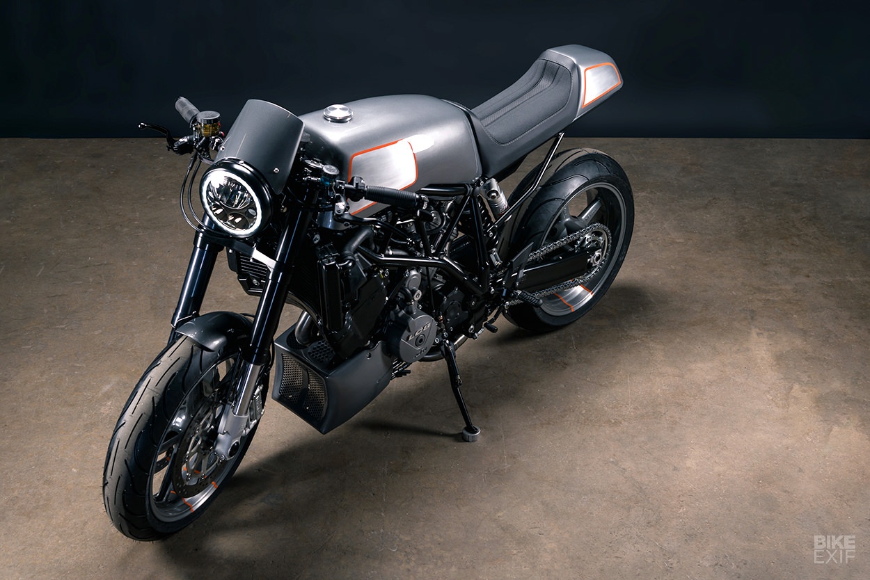 Xe môtô KTM 990 cc độ ảnh 2 Xe moto KTM 990 cc do anh 2