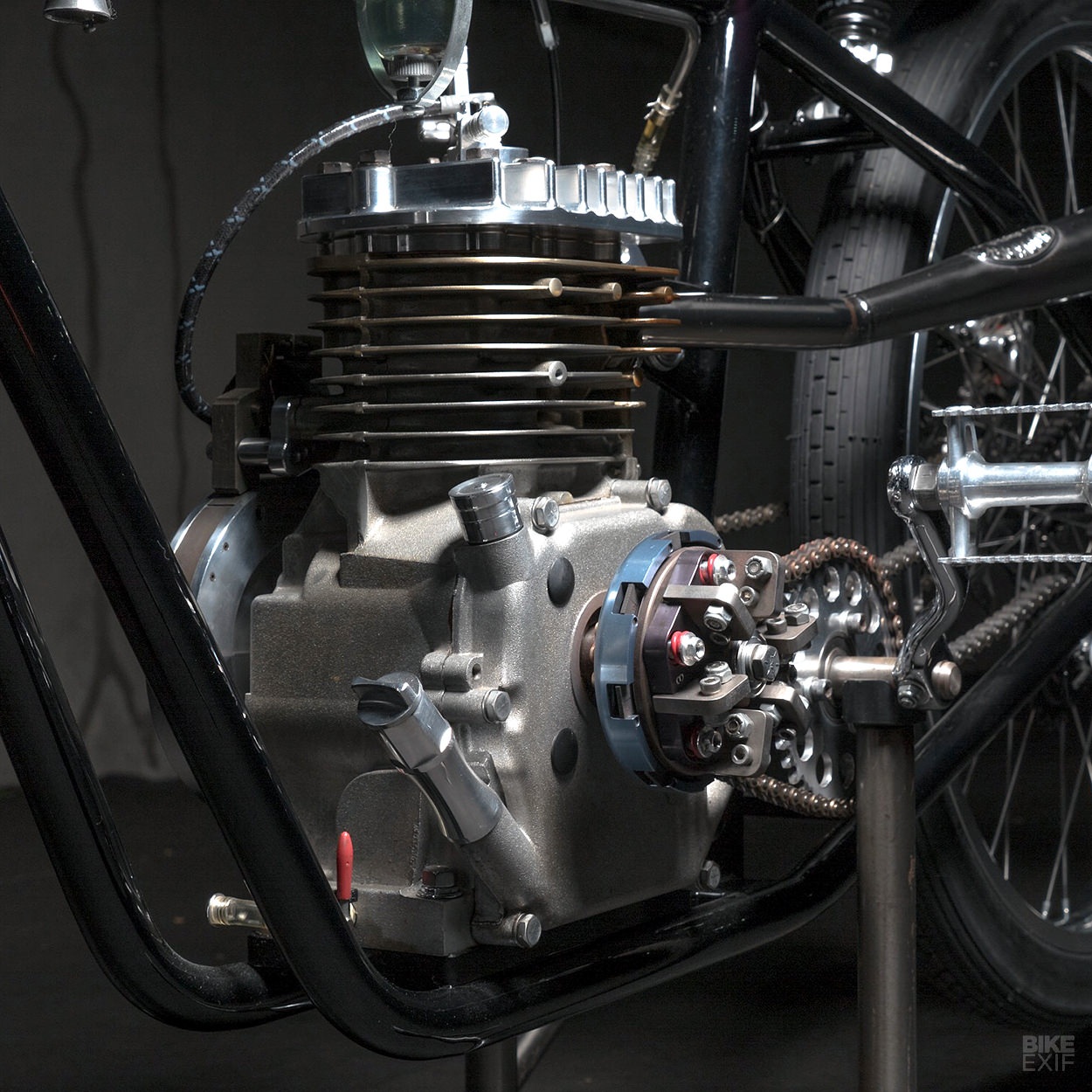 Xe do dong co la anh 3