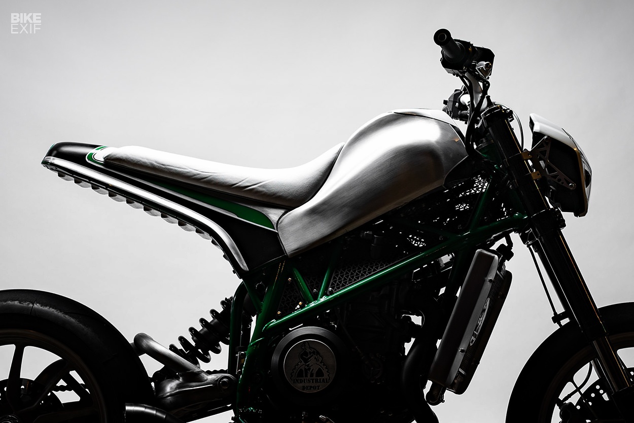 Xe do KTM Duke 690 anh 7