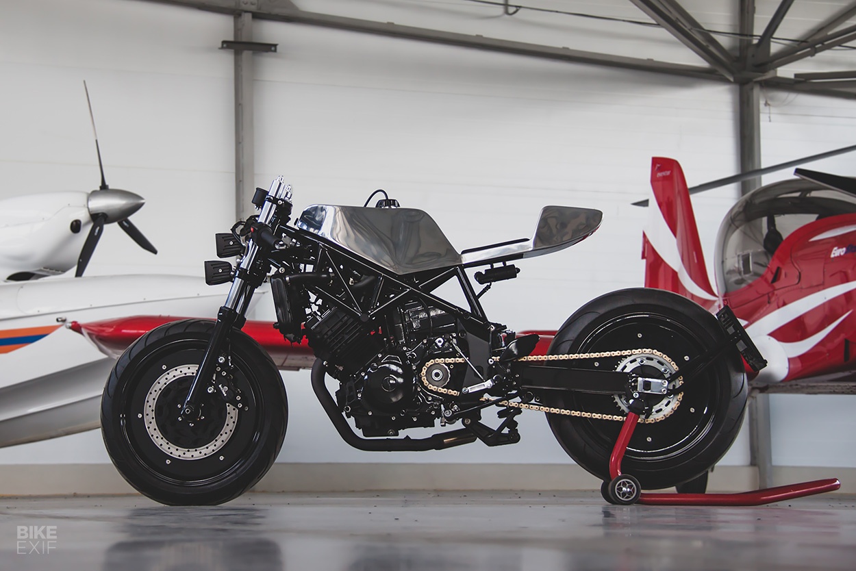 Can canh mau do cafe - streetfighter Yamaha TRX850 tu Nga hinh anh