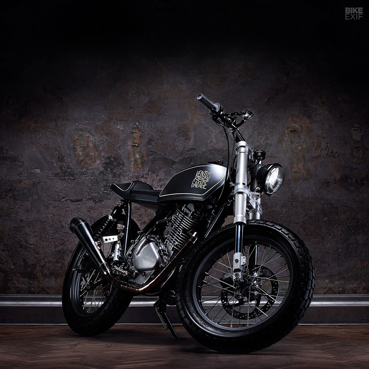 Xe do Suzuki GN400 Street Tracker anh 3