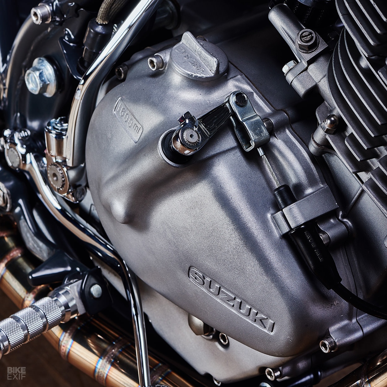 Xe do Suzuki GN400 Street Tracker anh 7