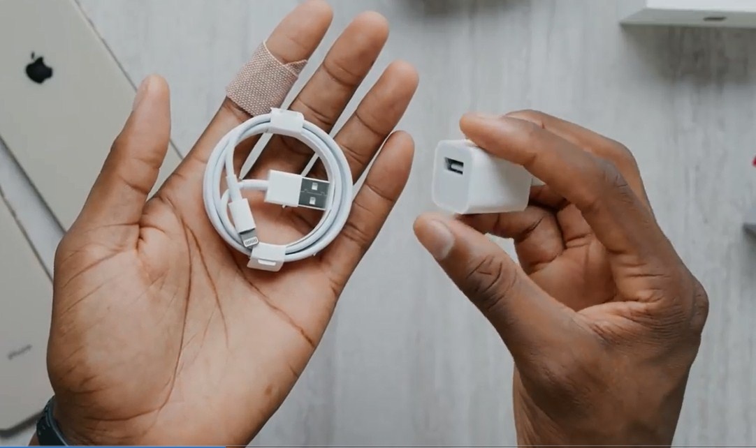 mo hop iPhone XS Max anh 3