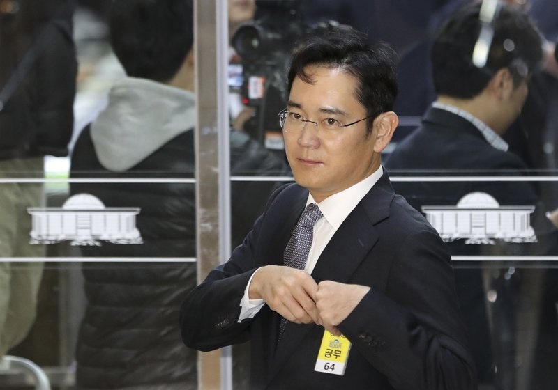 thái tử Samsung dùng son môi ảnh 1 thai tu Samsung dung son moi anh 1