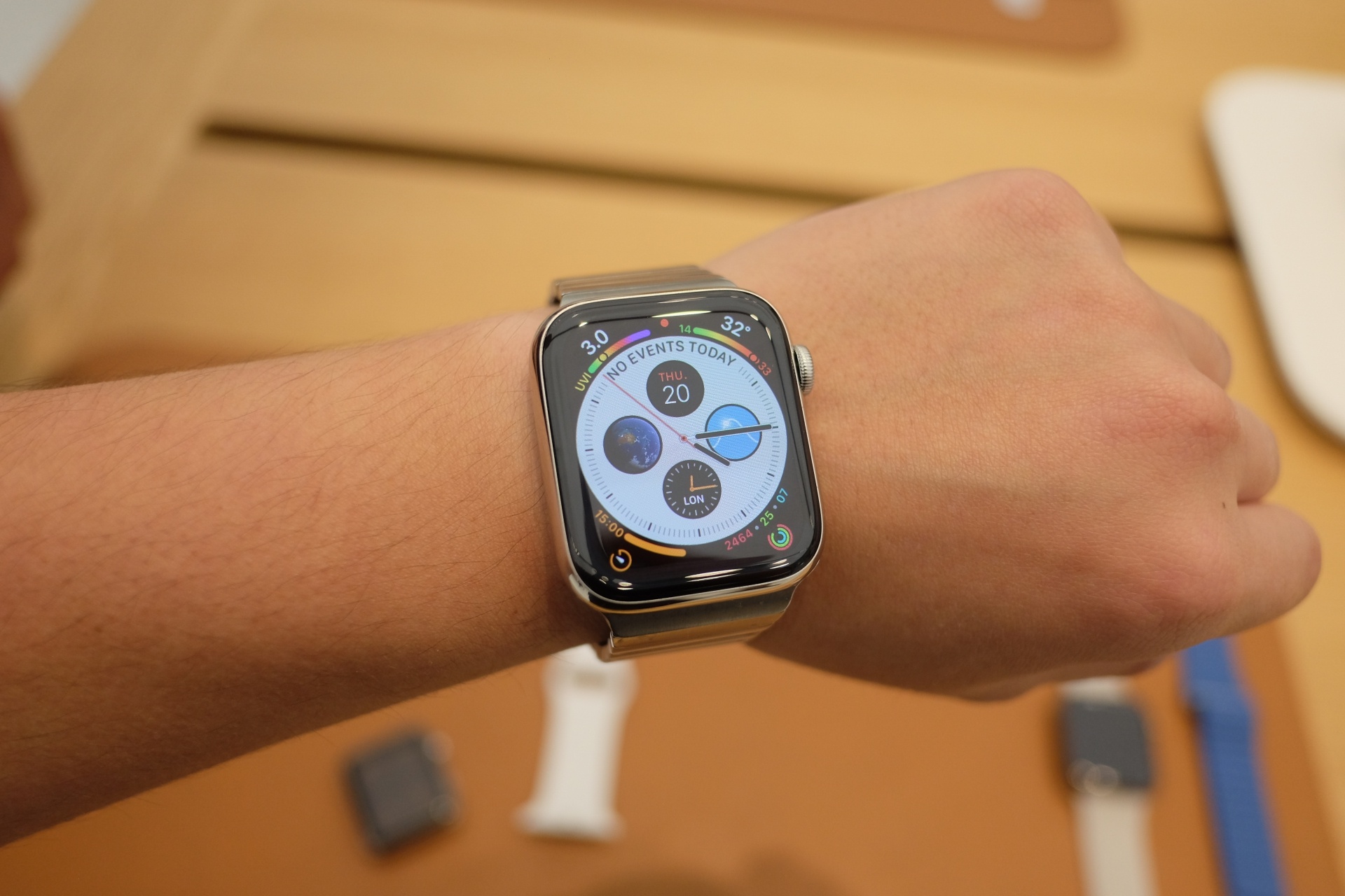 Anh Apple Watch series 4 anh 9