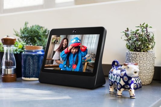 Facebook gioi thieu Portal anh 1