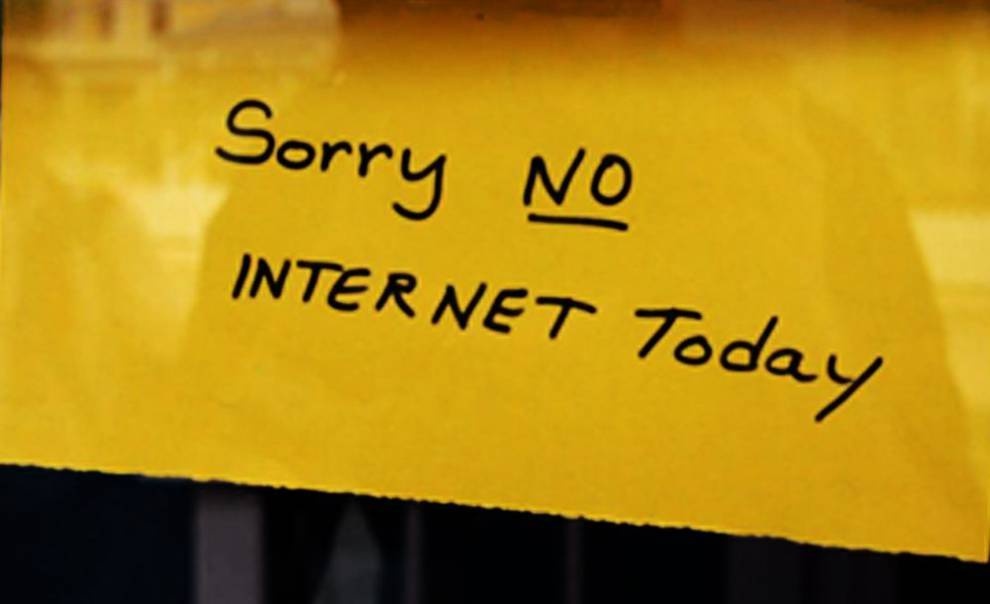 Mang Internet toan cau co the gian doan trong 48 gio toi hinh anh