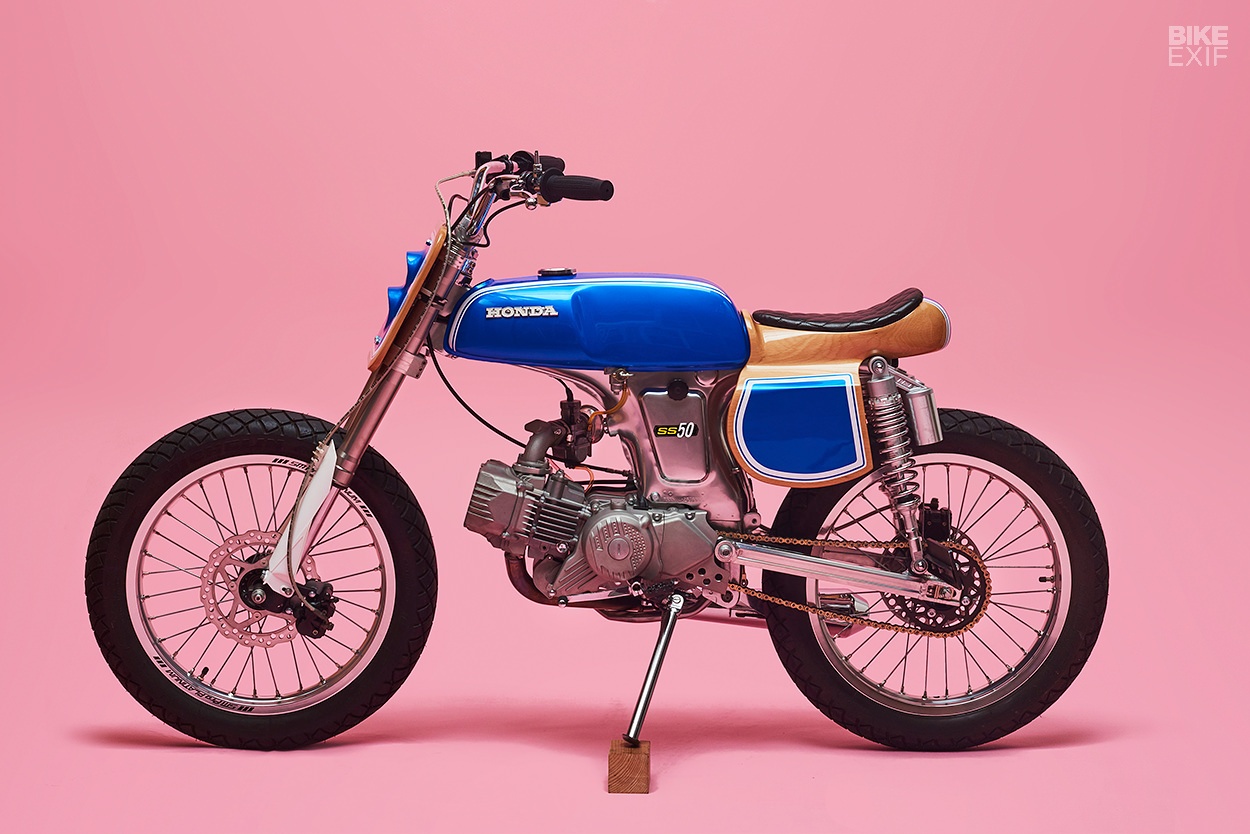 Chi tiet ngua hoang ti hon Honda SS50 tu nuoc Phap hinh anh