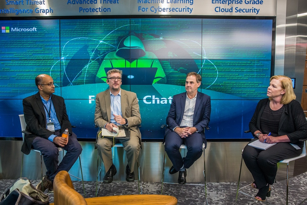 Mua 10 may tinh o VN deu co ma doc anh 2