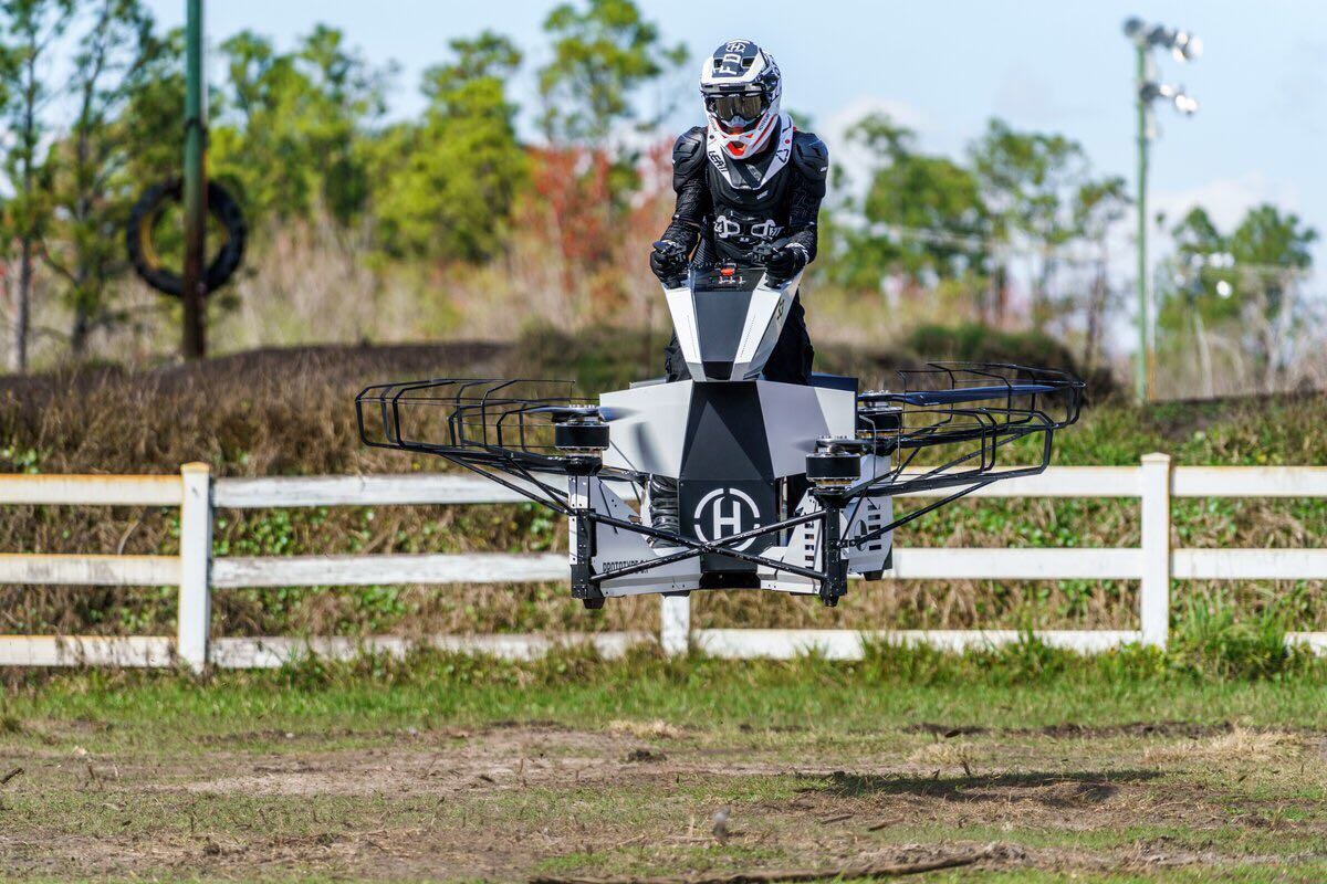 canh sat Dubai lai xe bay anh 6