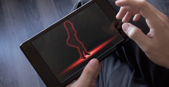 Kiem duyet phim den - cang cam cang gap kho hinh anh