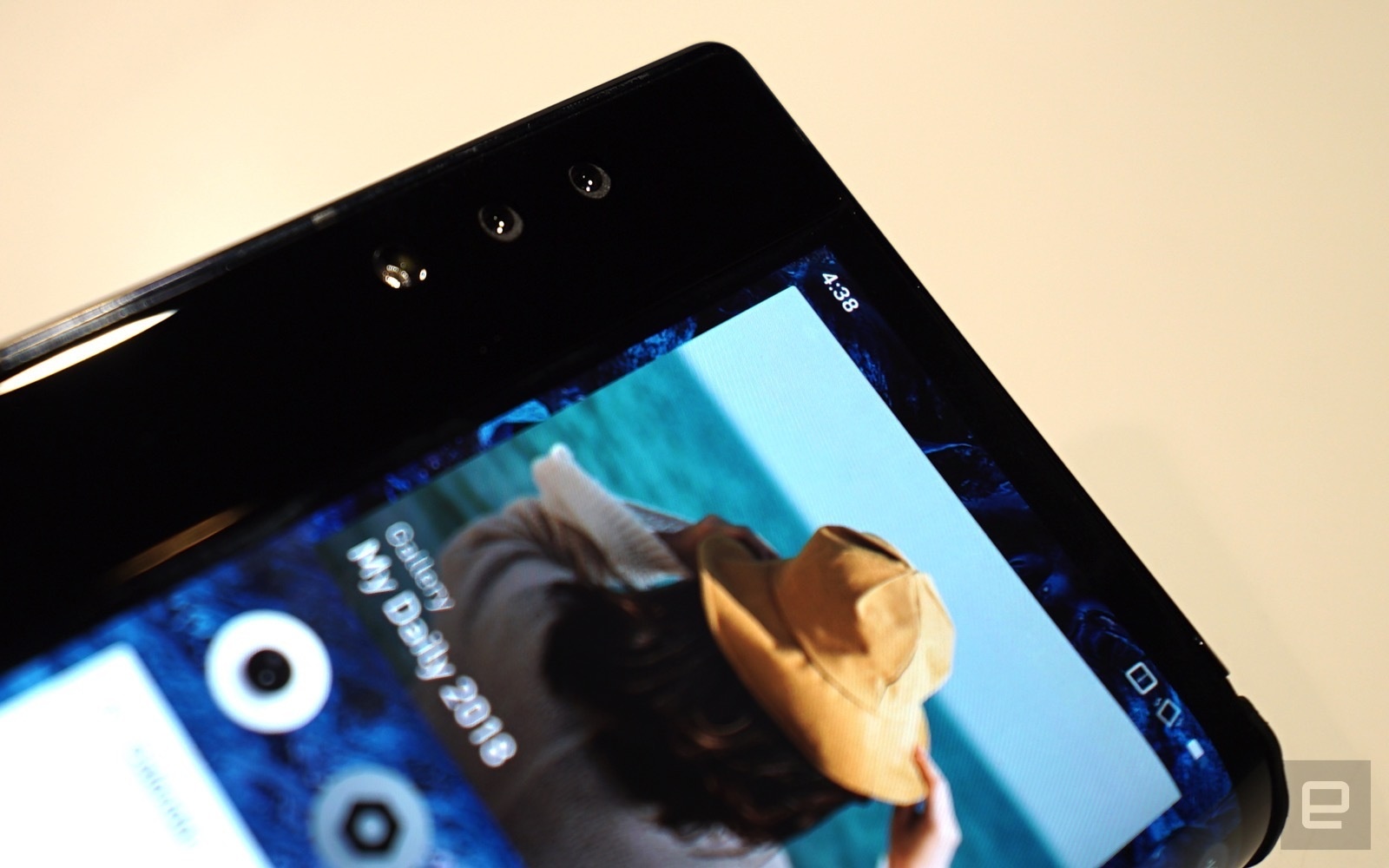 smartphone gap trang bi Snapdragon 855 anh 5