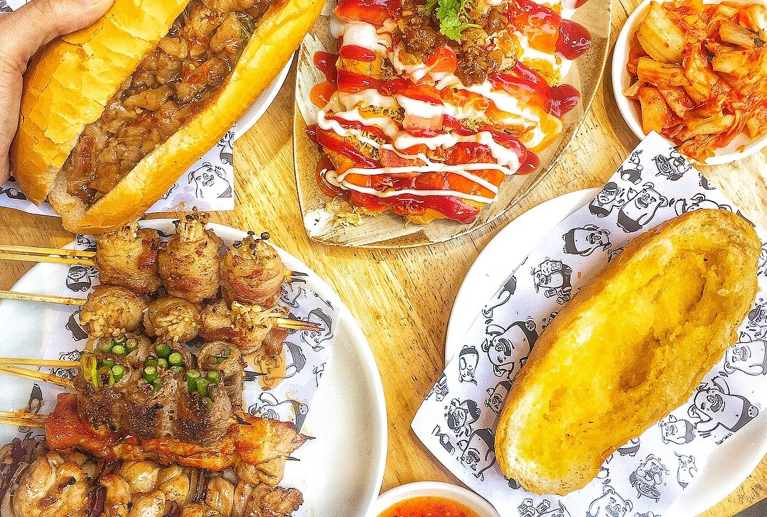 Chuoi nep nuong, banh san suoi am nhung ngay thu se lanh hinh anh