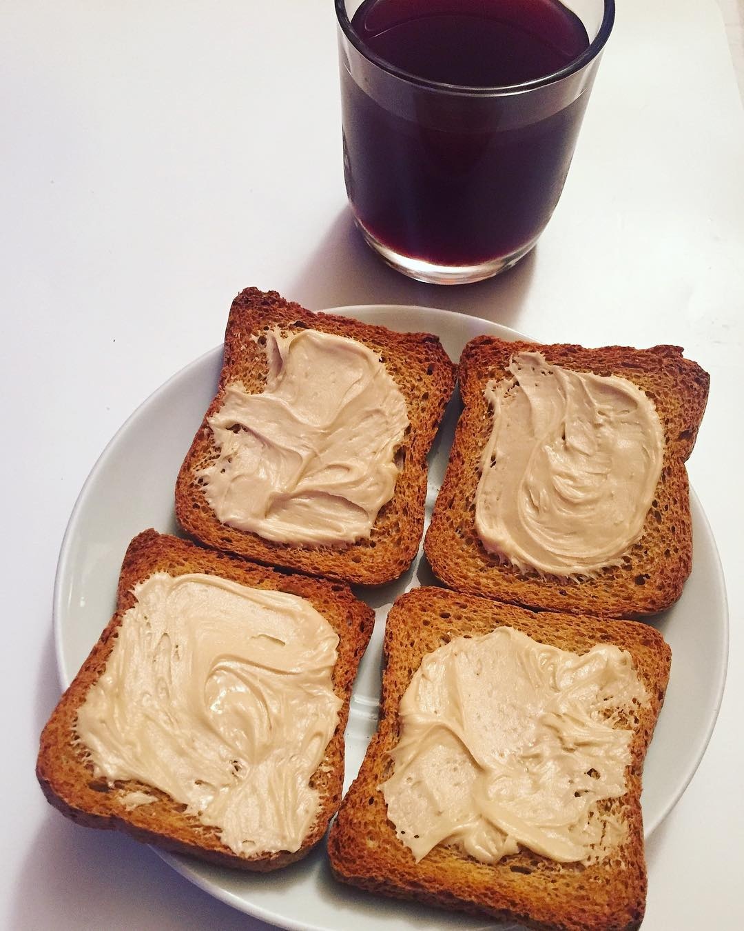 Bua tiec cuoi tuan anh 3