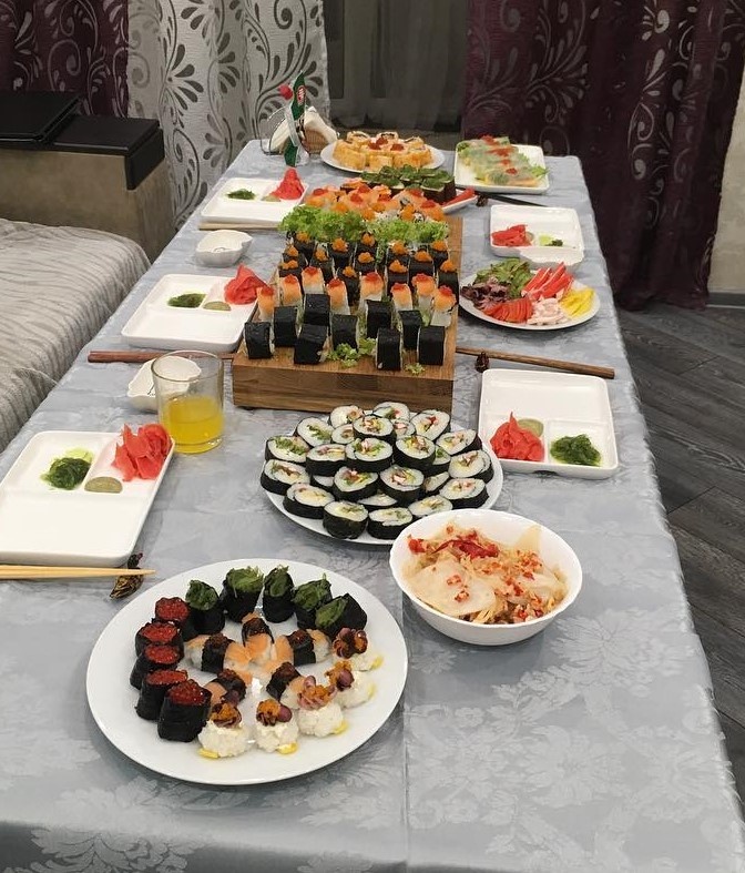 Bua tiec cuoi tuan anh 2