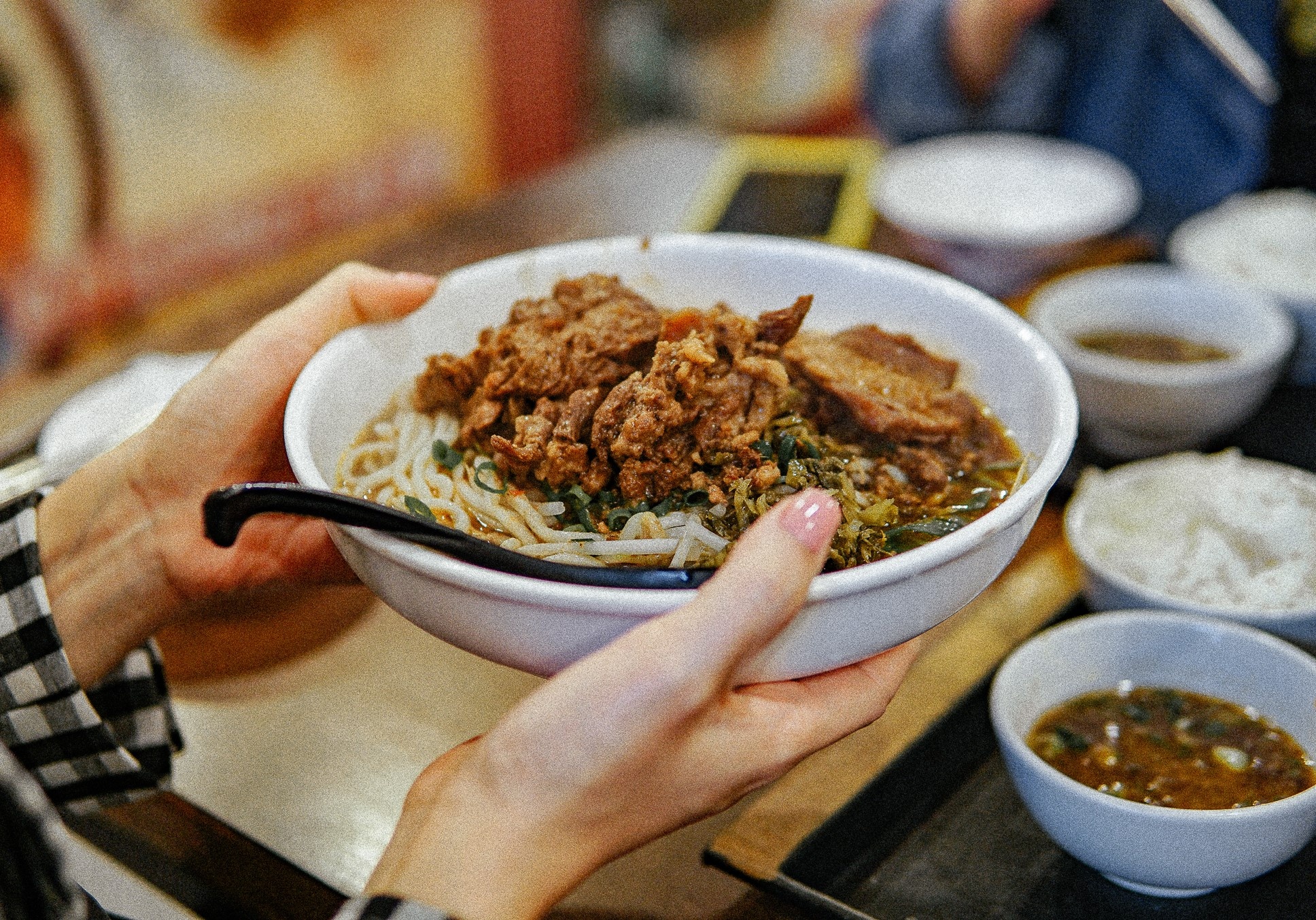 Hanh trinh kham pha am thuc Dai Loan cua chang trai 9X hinh anh