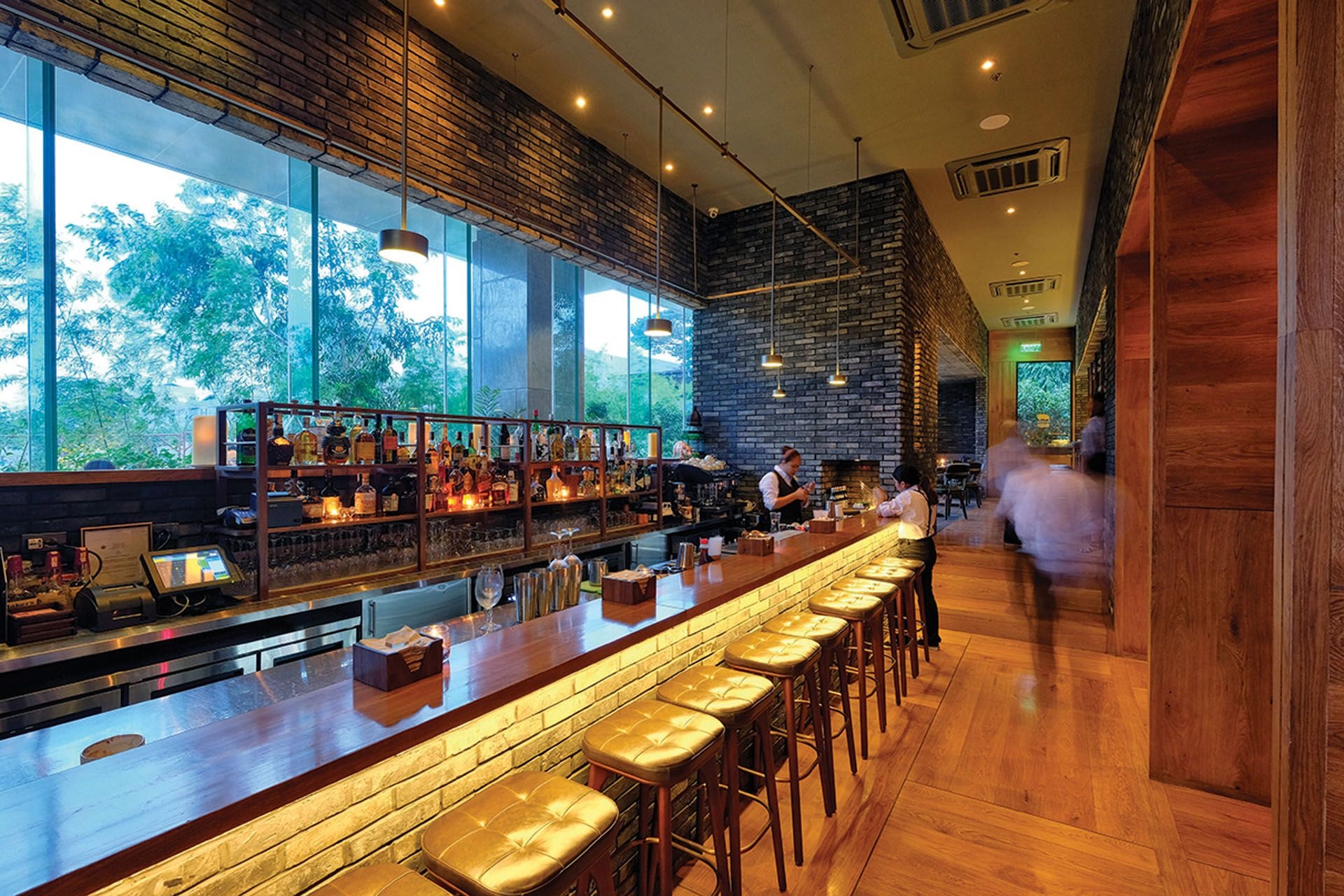 Nha hang Philippines anh 8