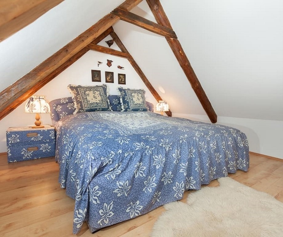 Nha nghi doc dao anh 17