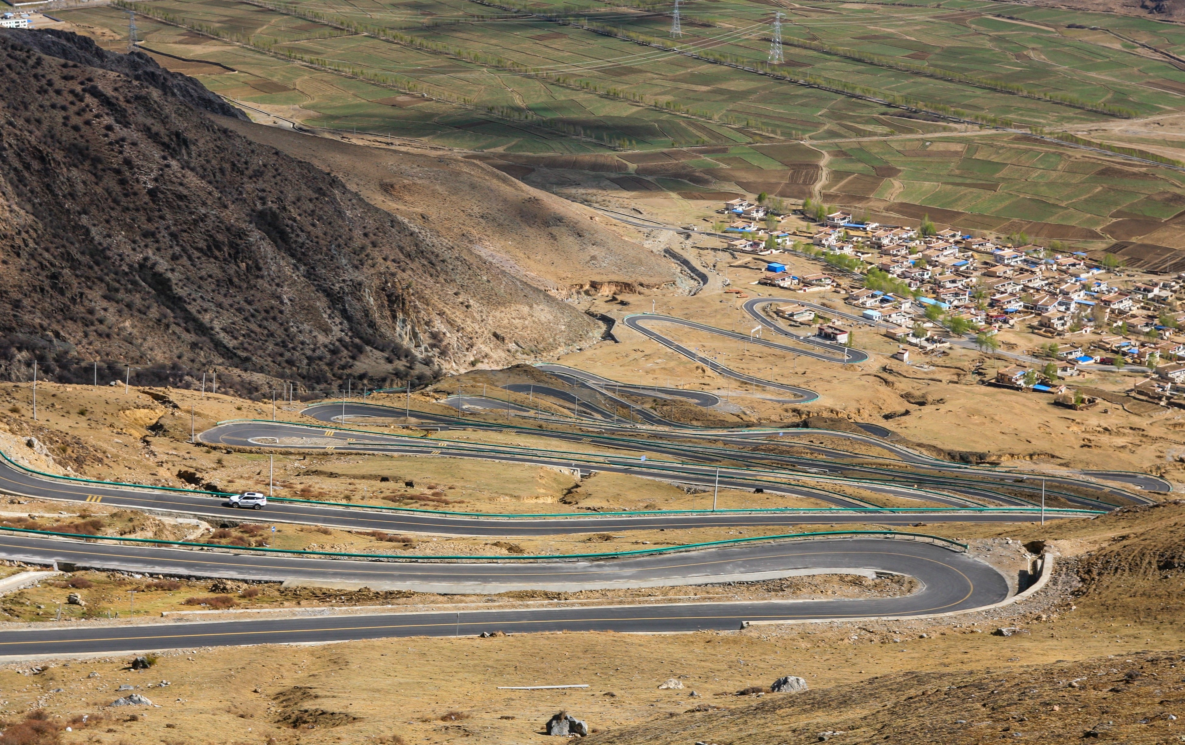 Du lich Tay Tang anh 34