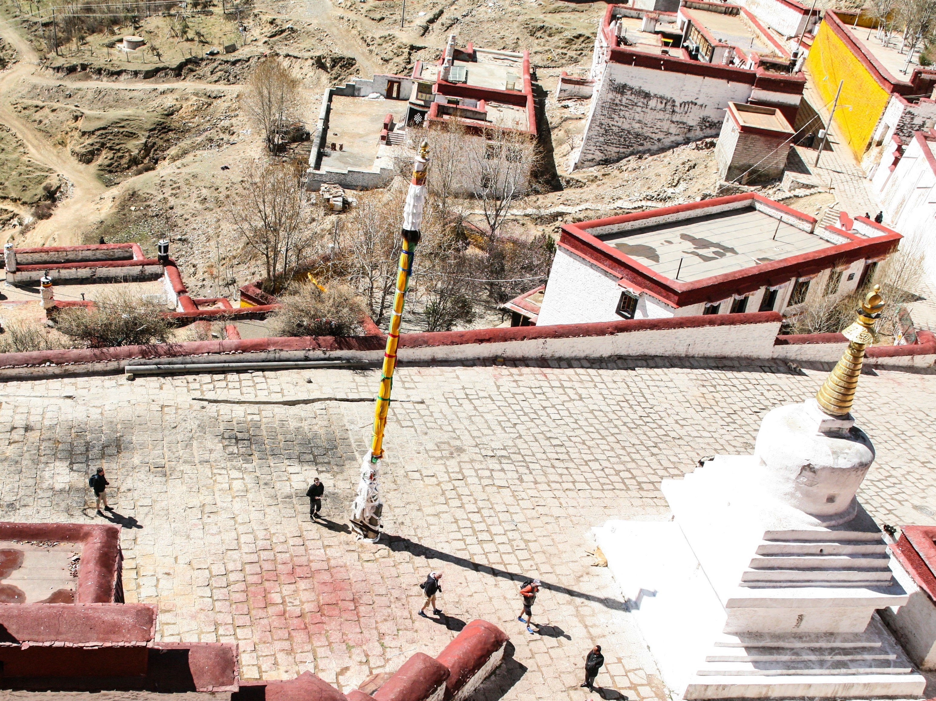 Du lich Tay Tang anh 48