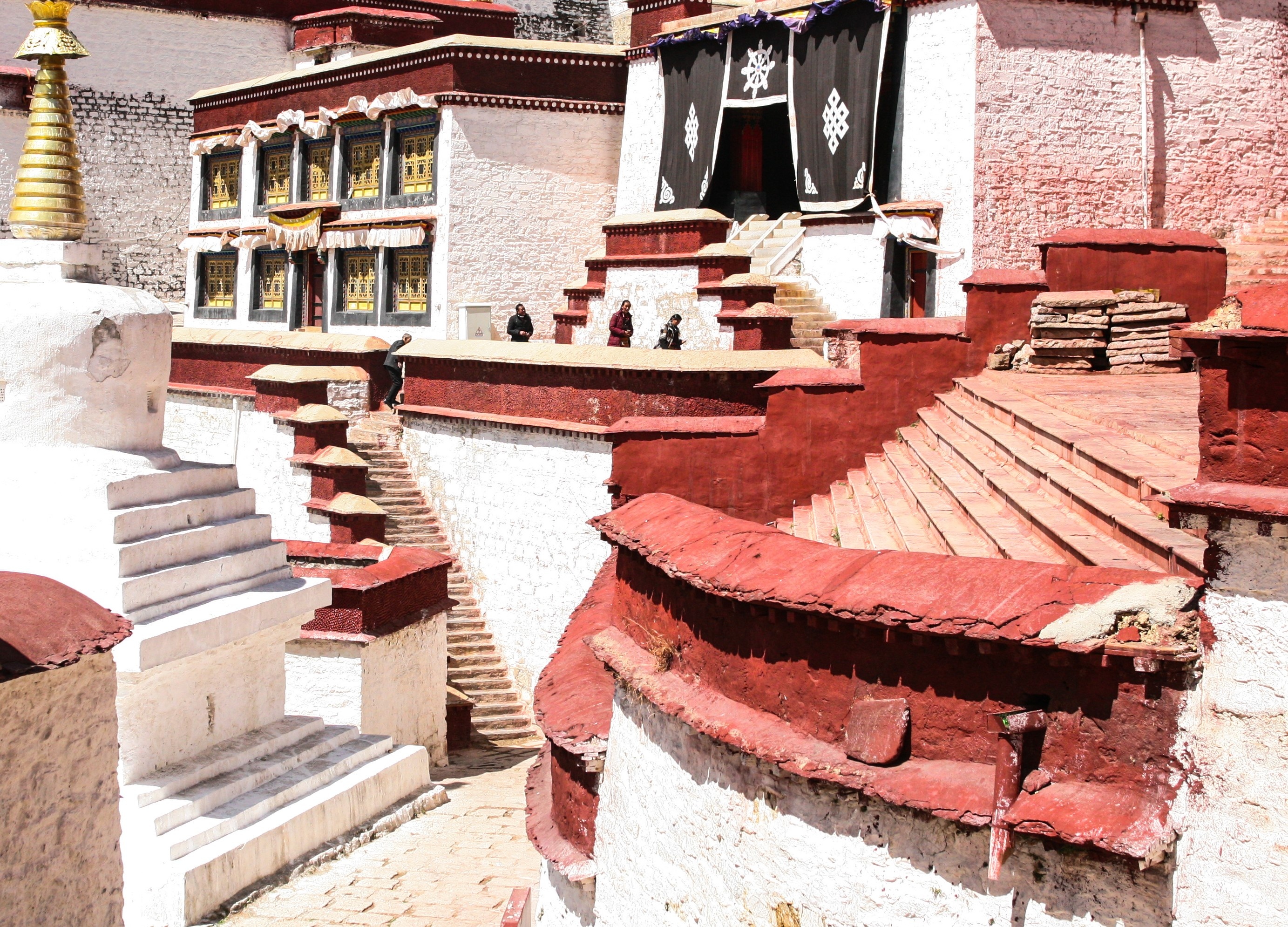 Du lich Tay Tang anh 49