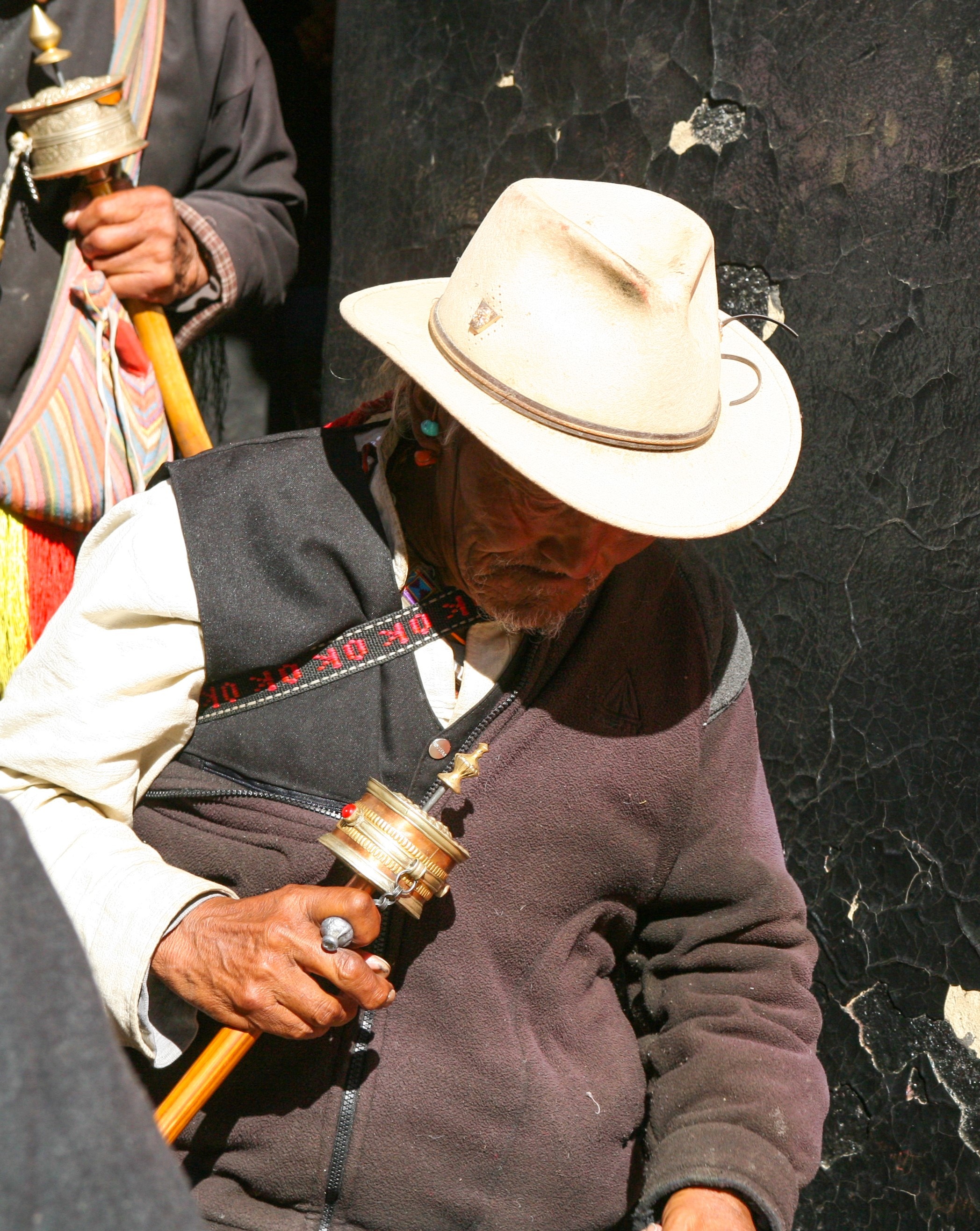 Du lich Tay Tang anh 70