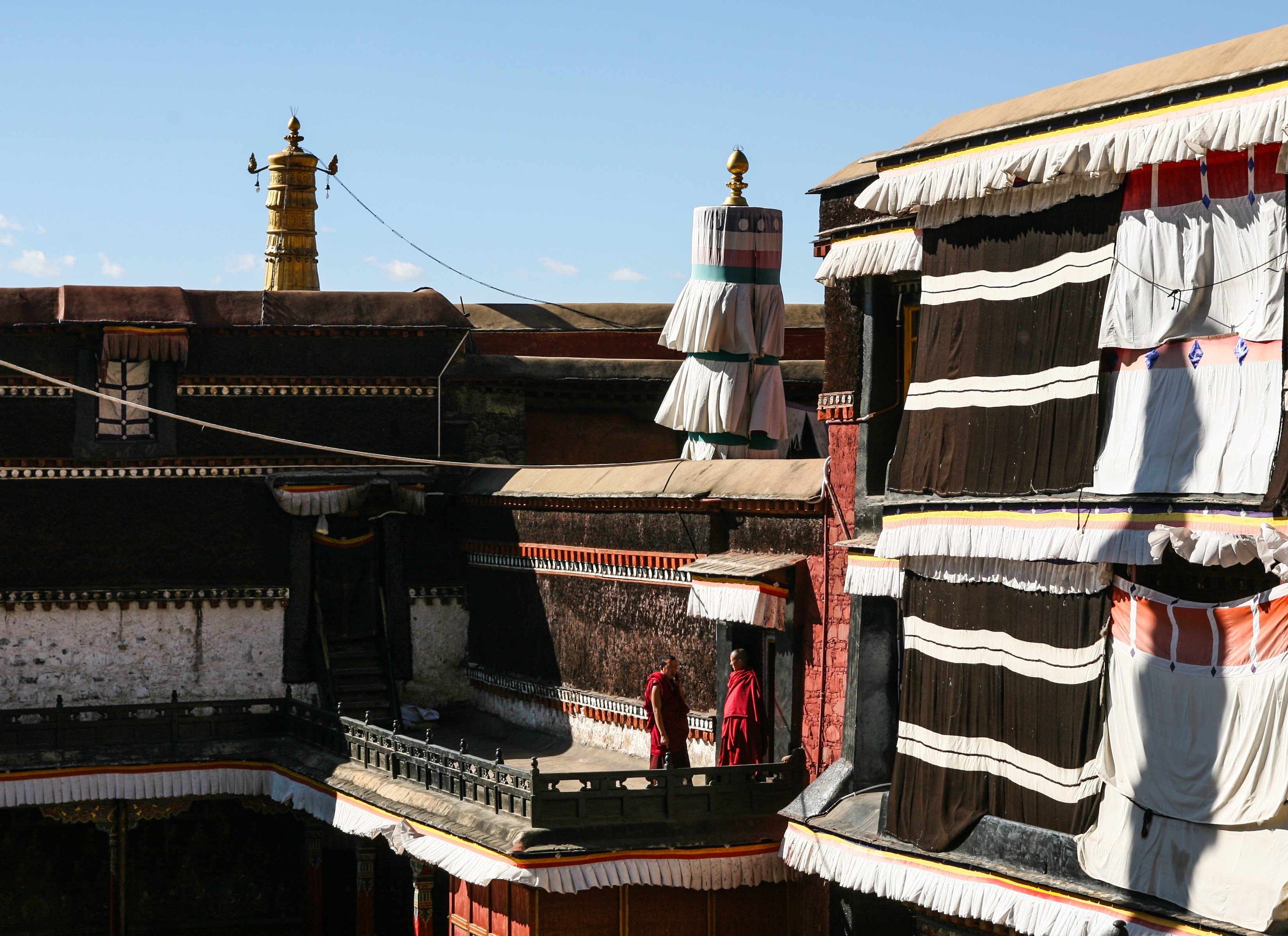 Du lich Tay Tang anh 53