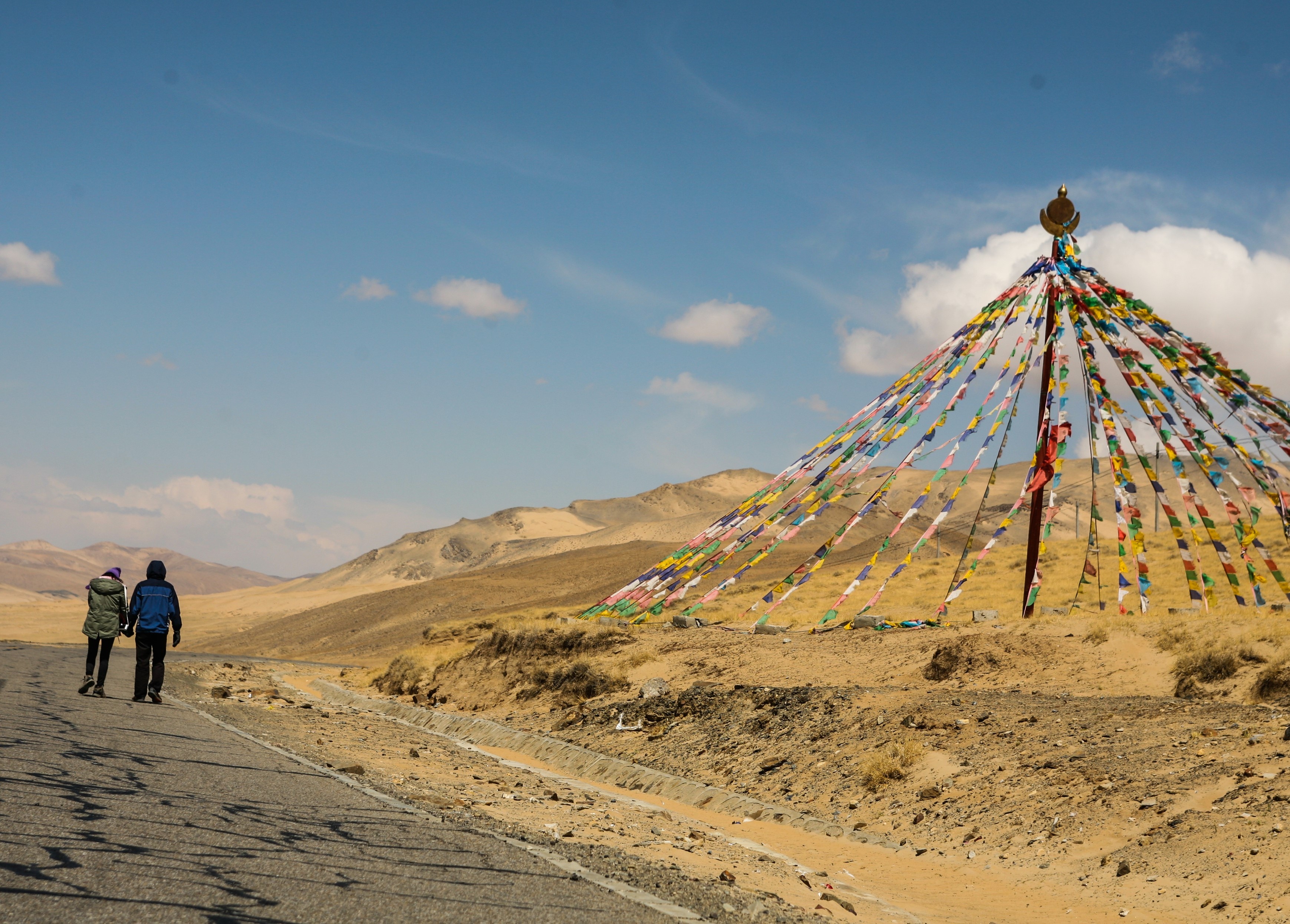 Du lich Tay Tang anh 1