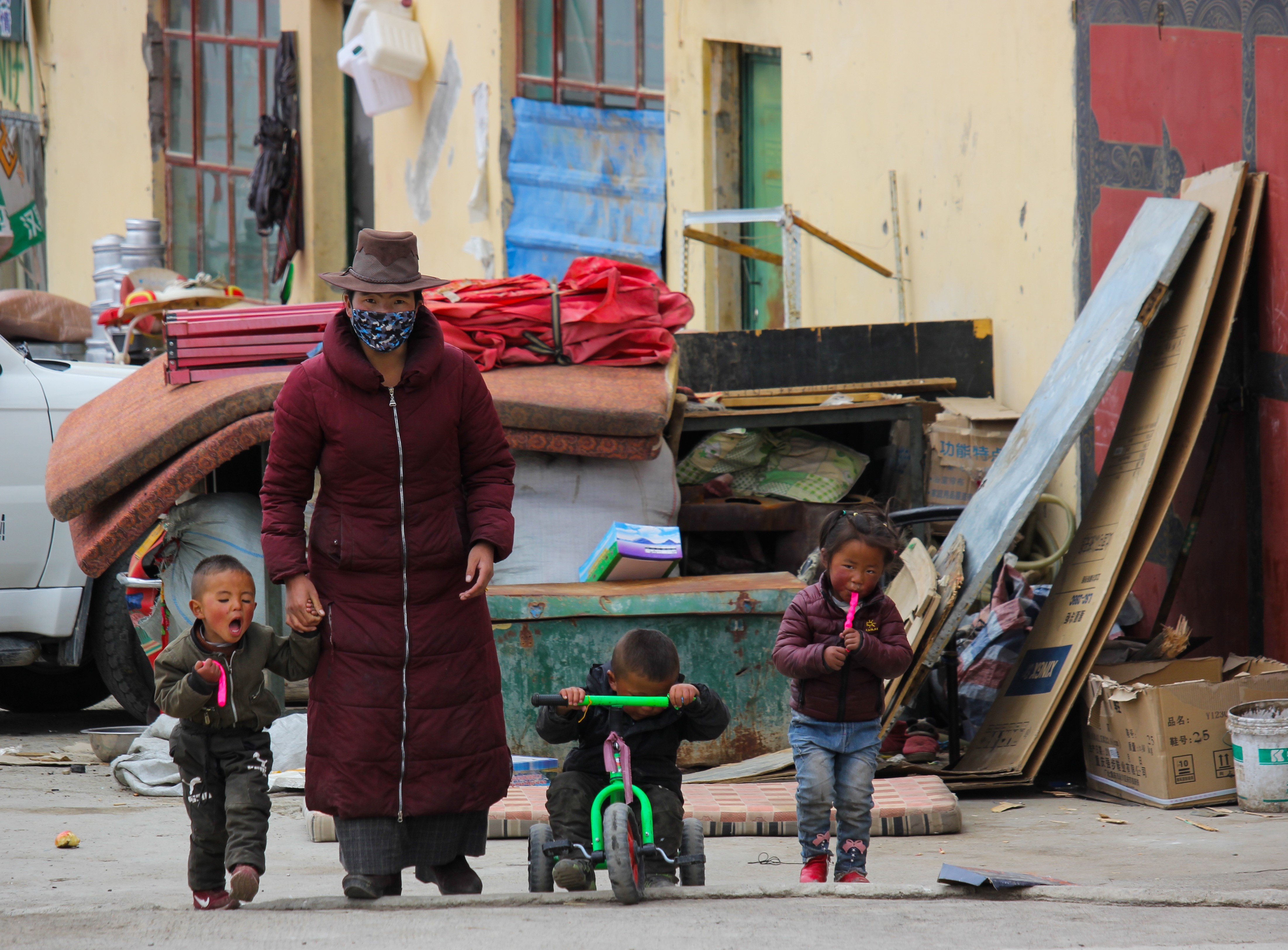 Du lich Tay Tang anh 88