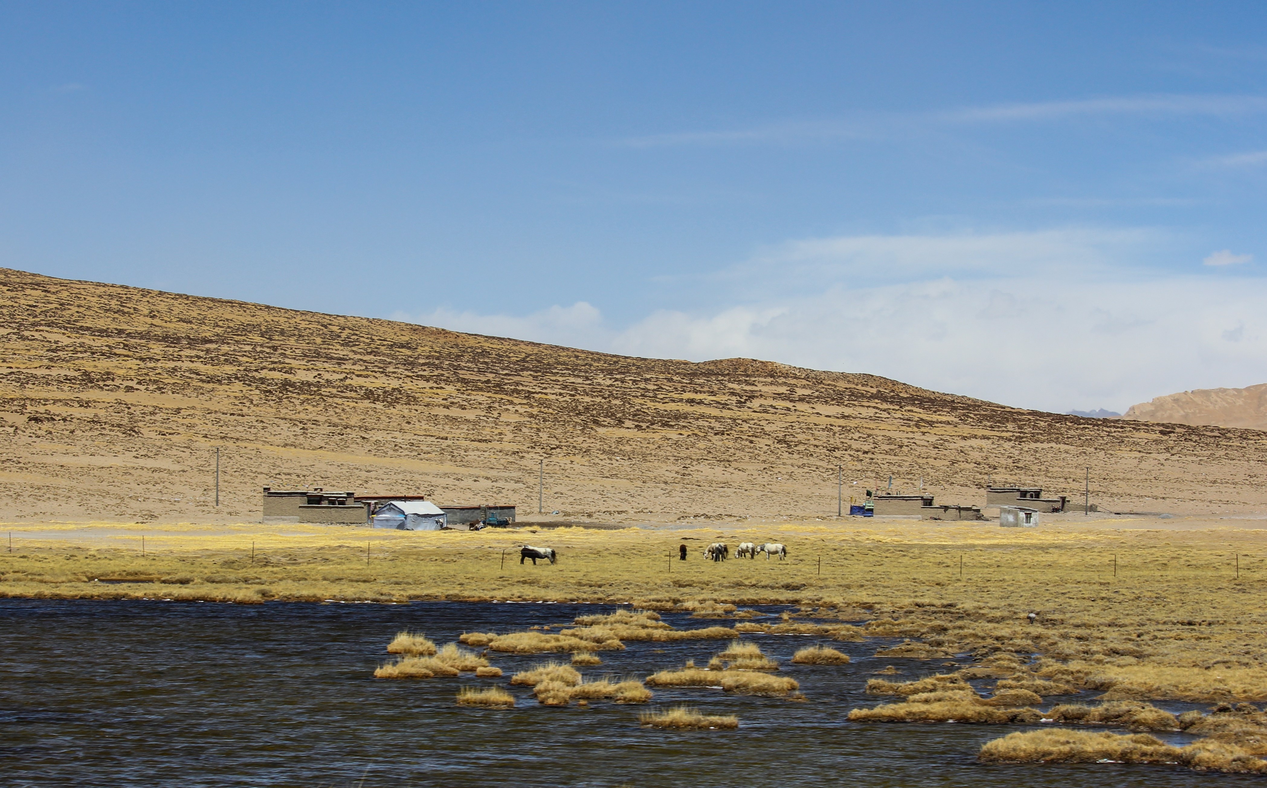 Du lich Tay Tang anh 22