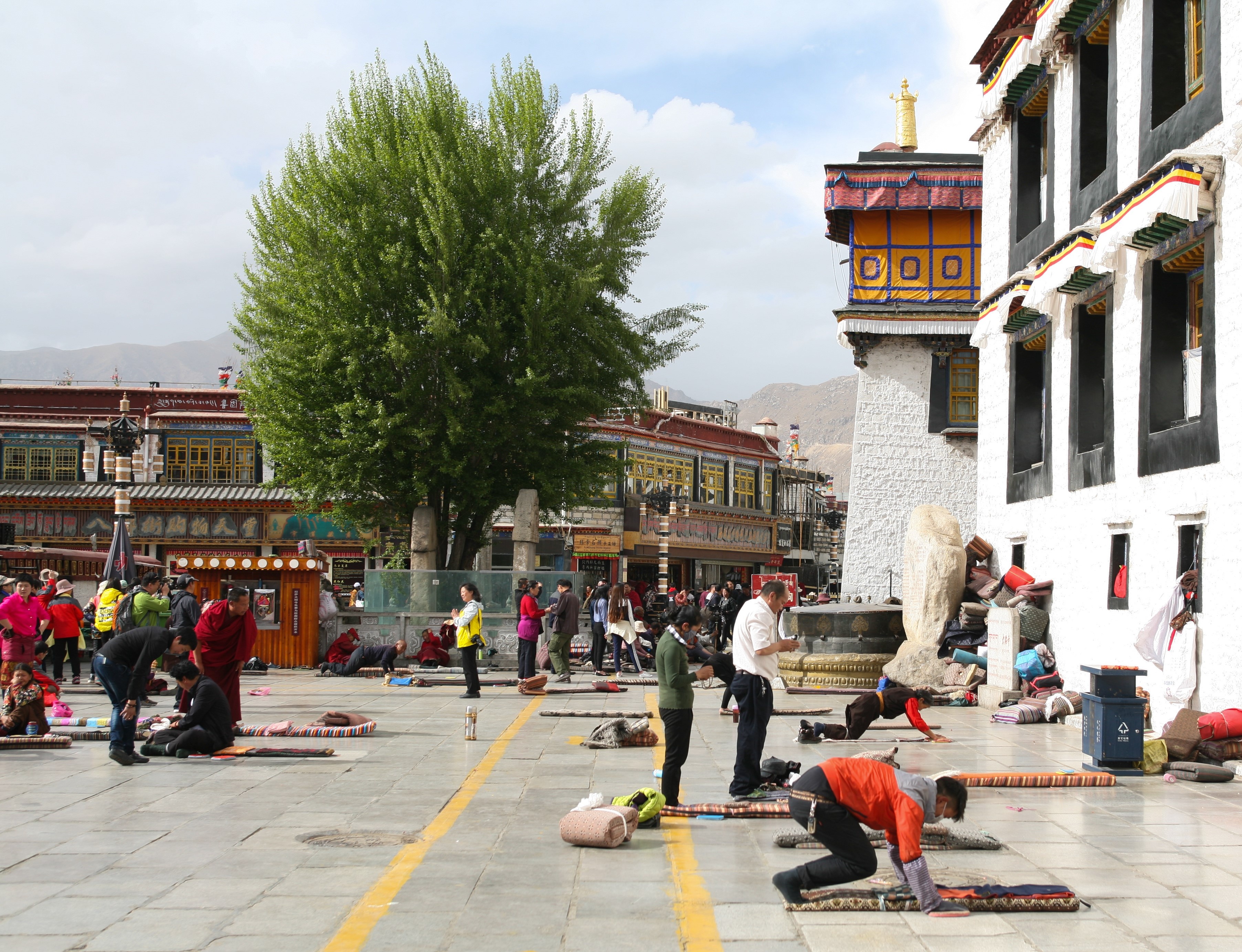 Du lich Tay Tang anh 62