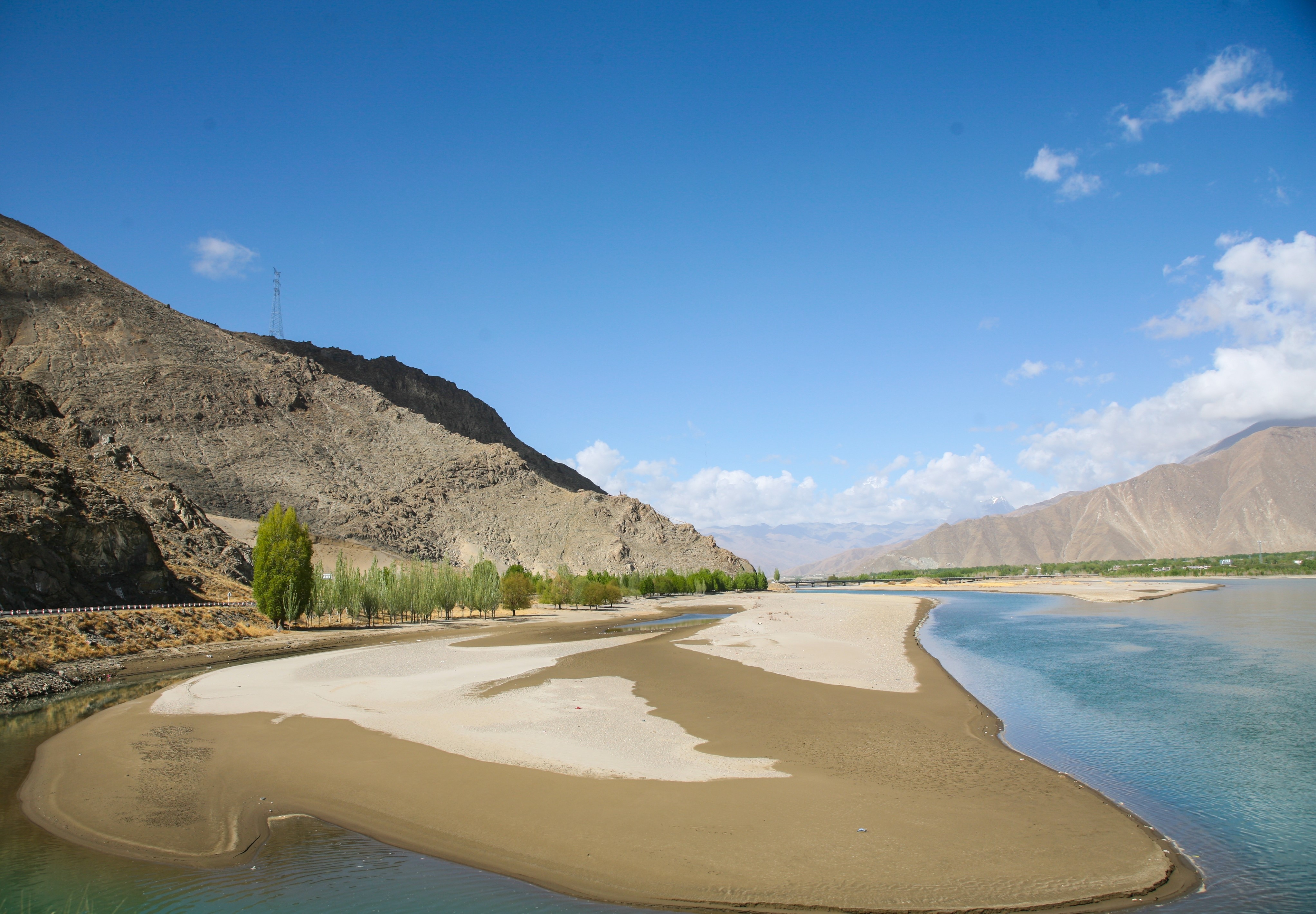 Du lich Tay Tang anh 25