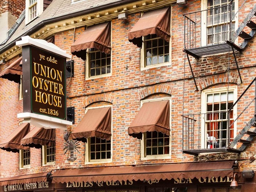 8 nha hang ton tai lau doi nhat the gioi hinh anh