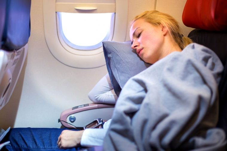 13 bi quyet cho giac ngu ngon, tranh tieng on tren may bay hinh anh