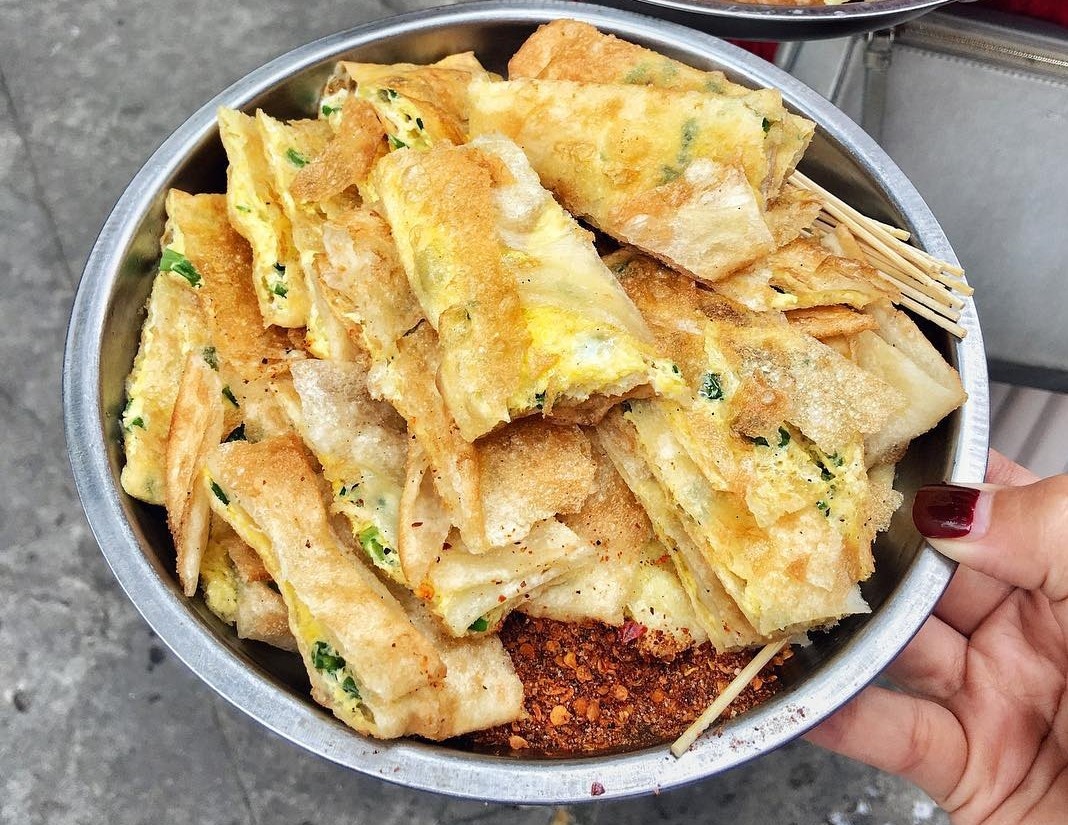 24h theo chan 9X can quet am thuc Trung Hoa chi voi 240.000 dong hinh anh