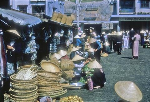 Cho Da Lat xua anh 7