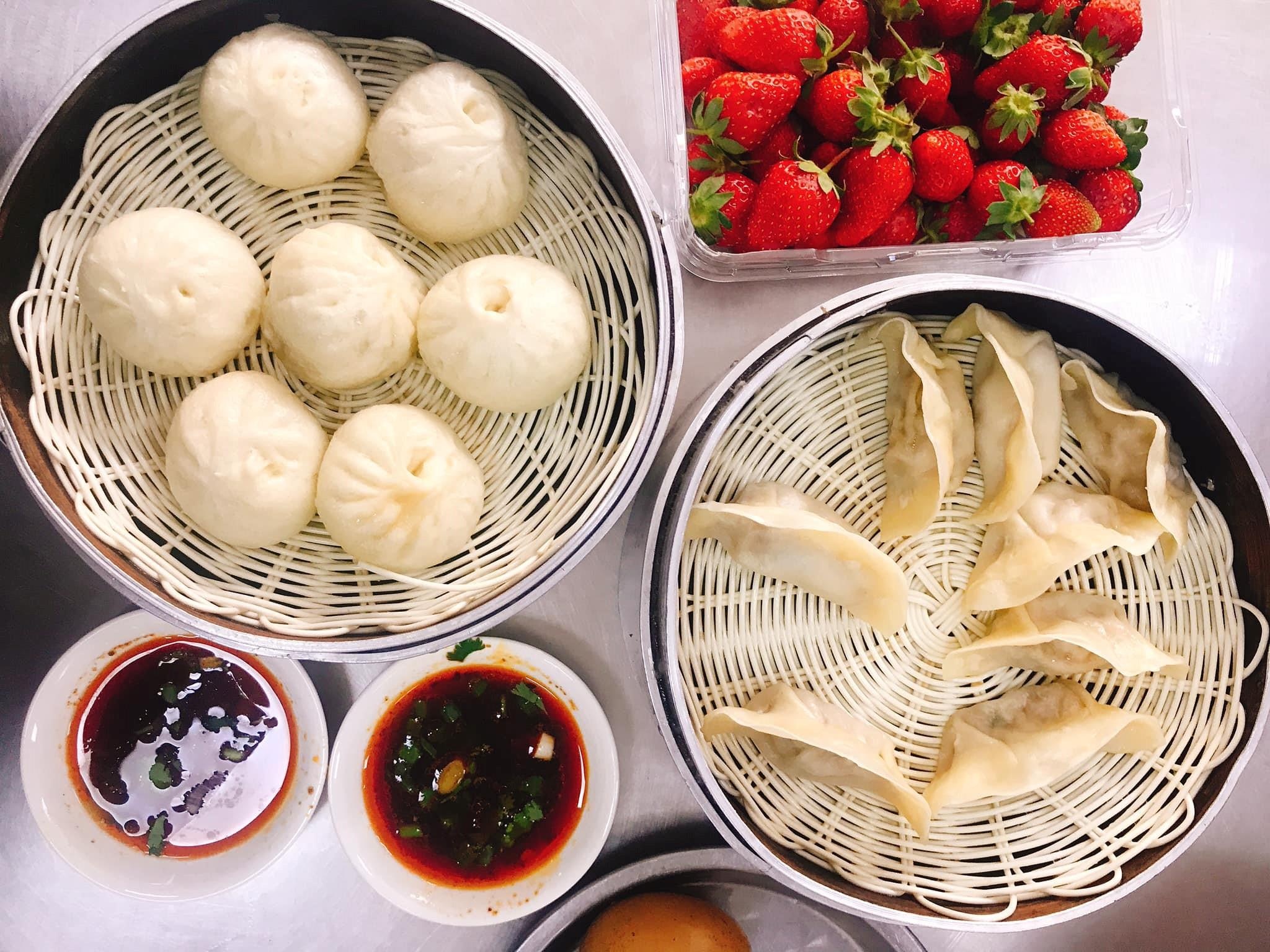 Cung 9X Ha Noi kham pha thien duong am thuc noi tieng o Trung Quoc hinh anh