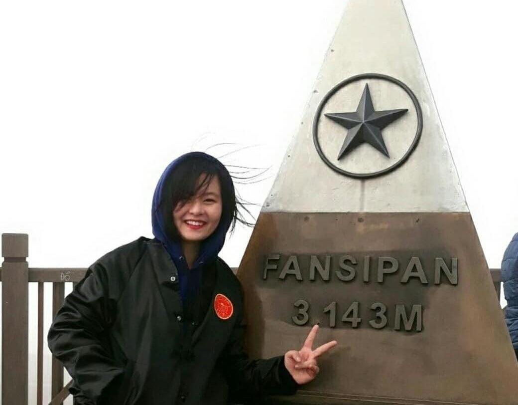 Cot moc Fansipan va loat dia danh noi tieng Viet Nam tung bi ve bay hinh anh