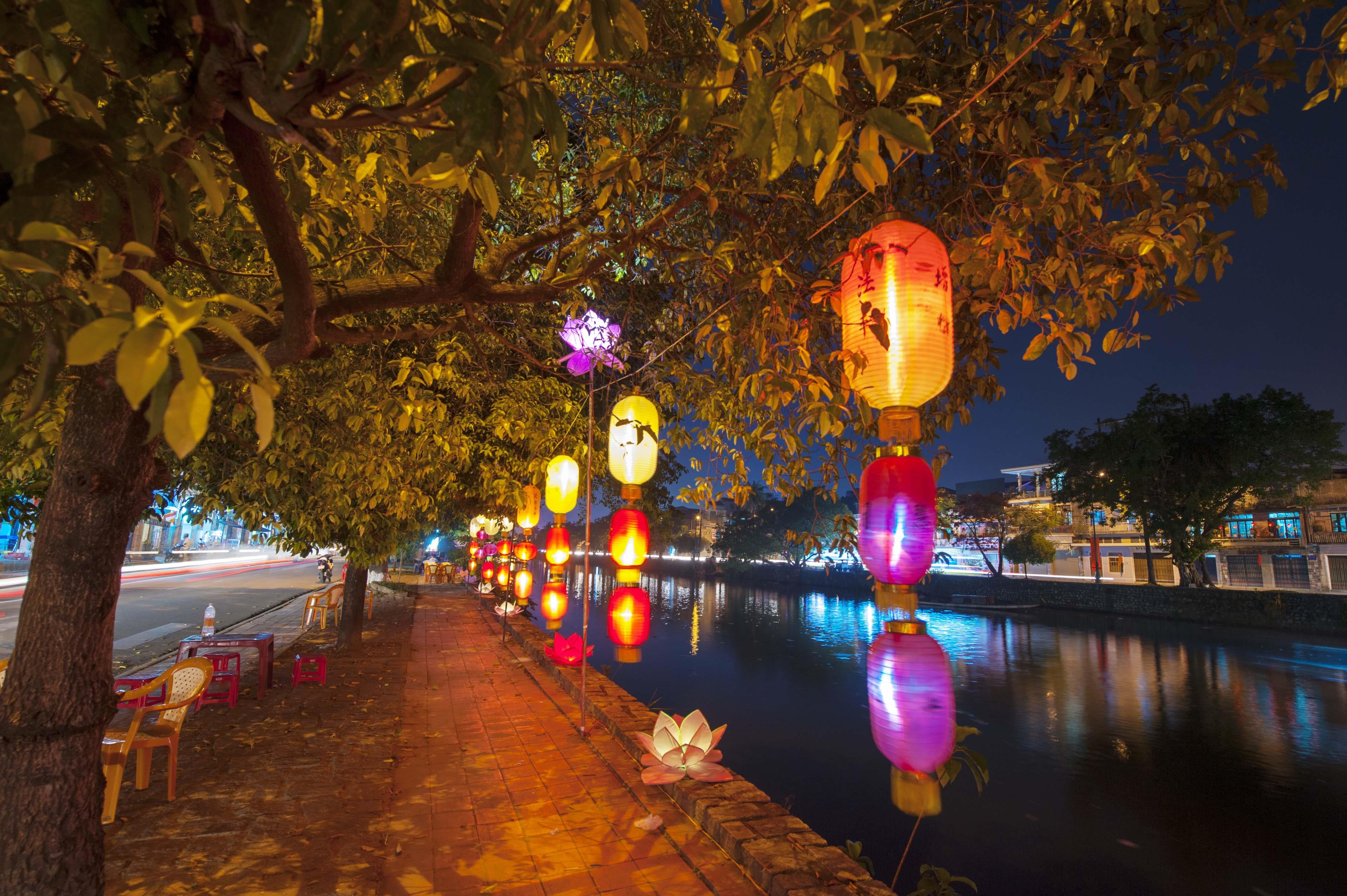 Le hoi Phat Dan Hue anh 3