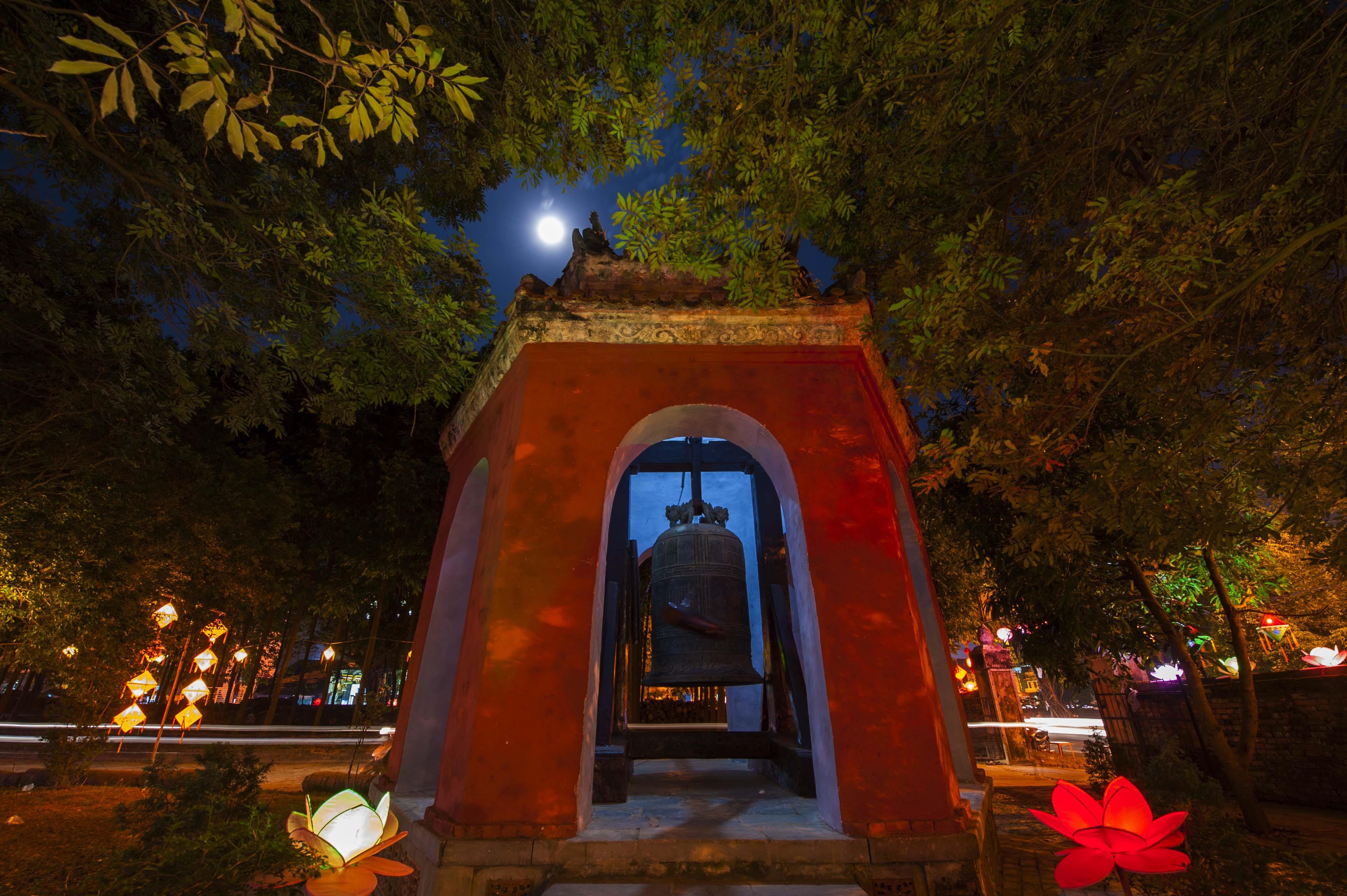 Le hoi Phat Dan Hue anh 5