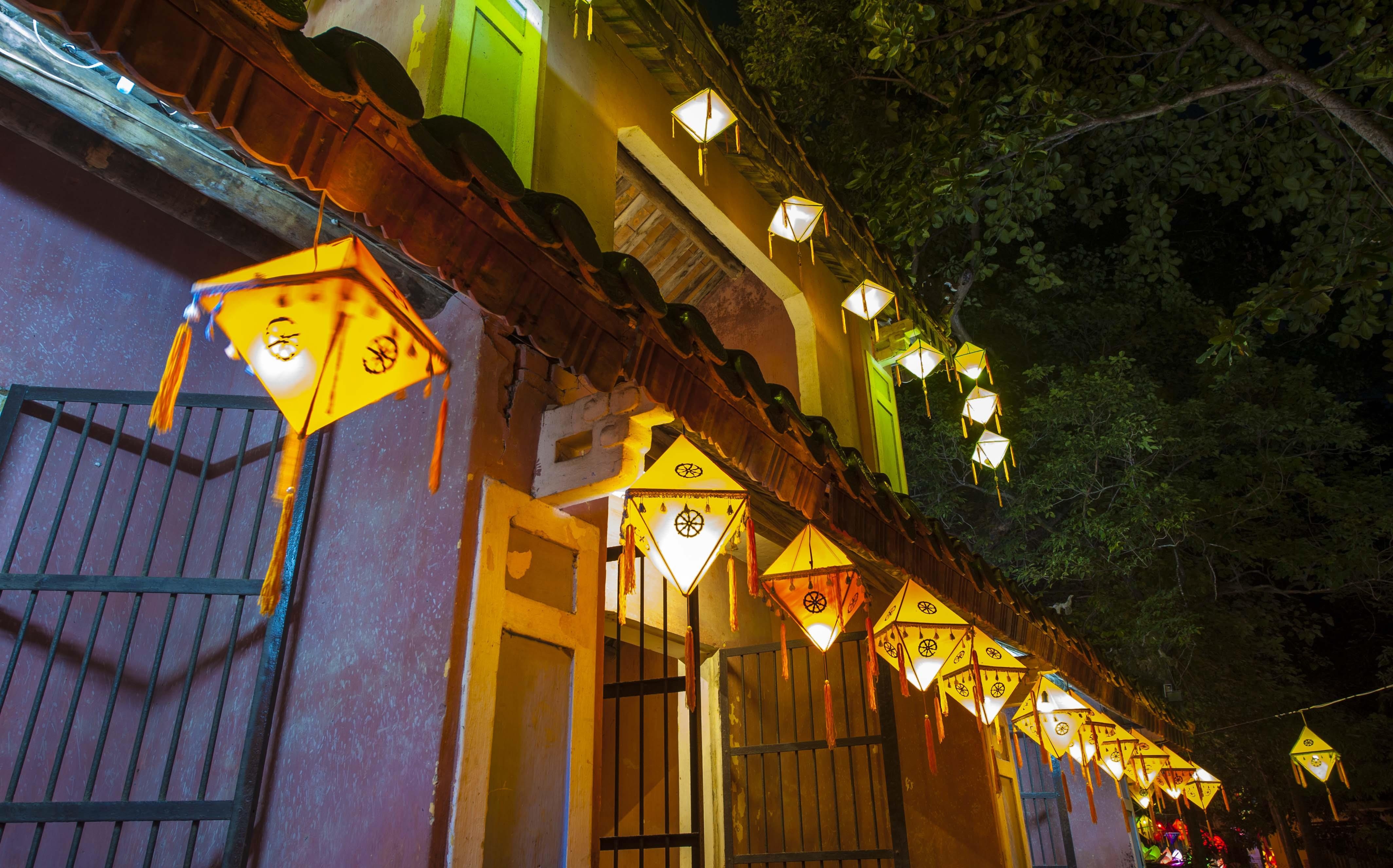 Le hoi Phat Dan Hue anh 7