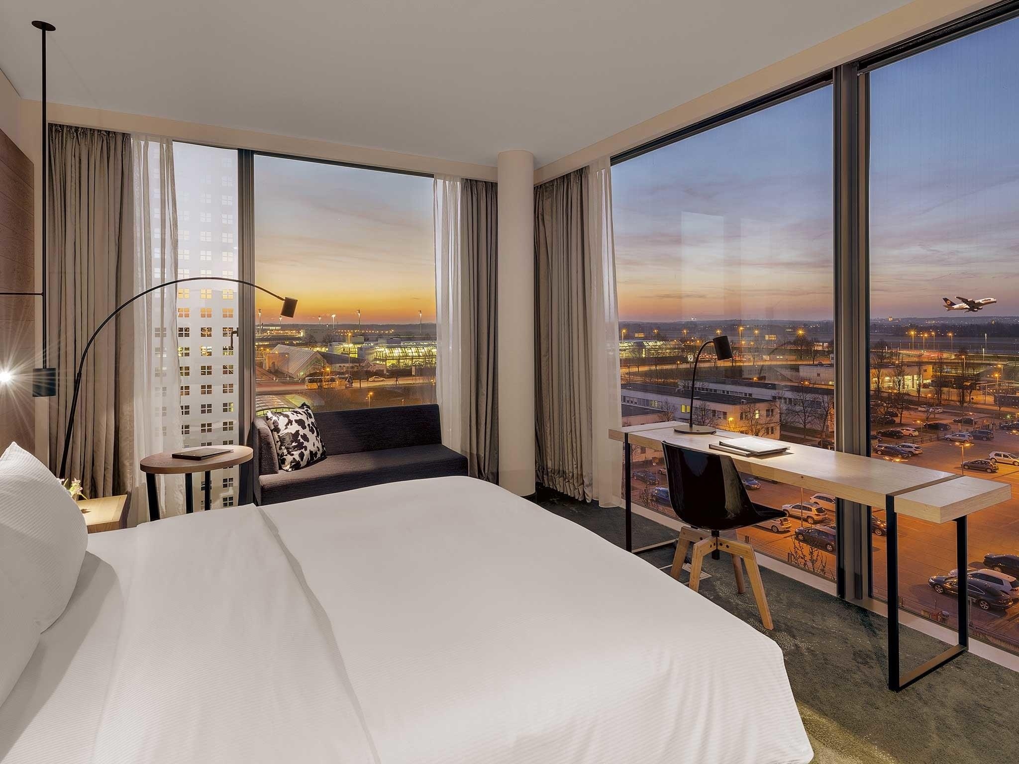 Khach san san bay anh 9