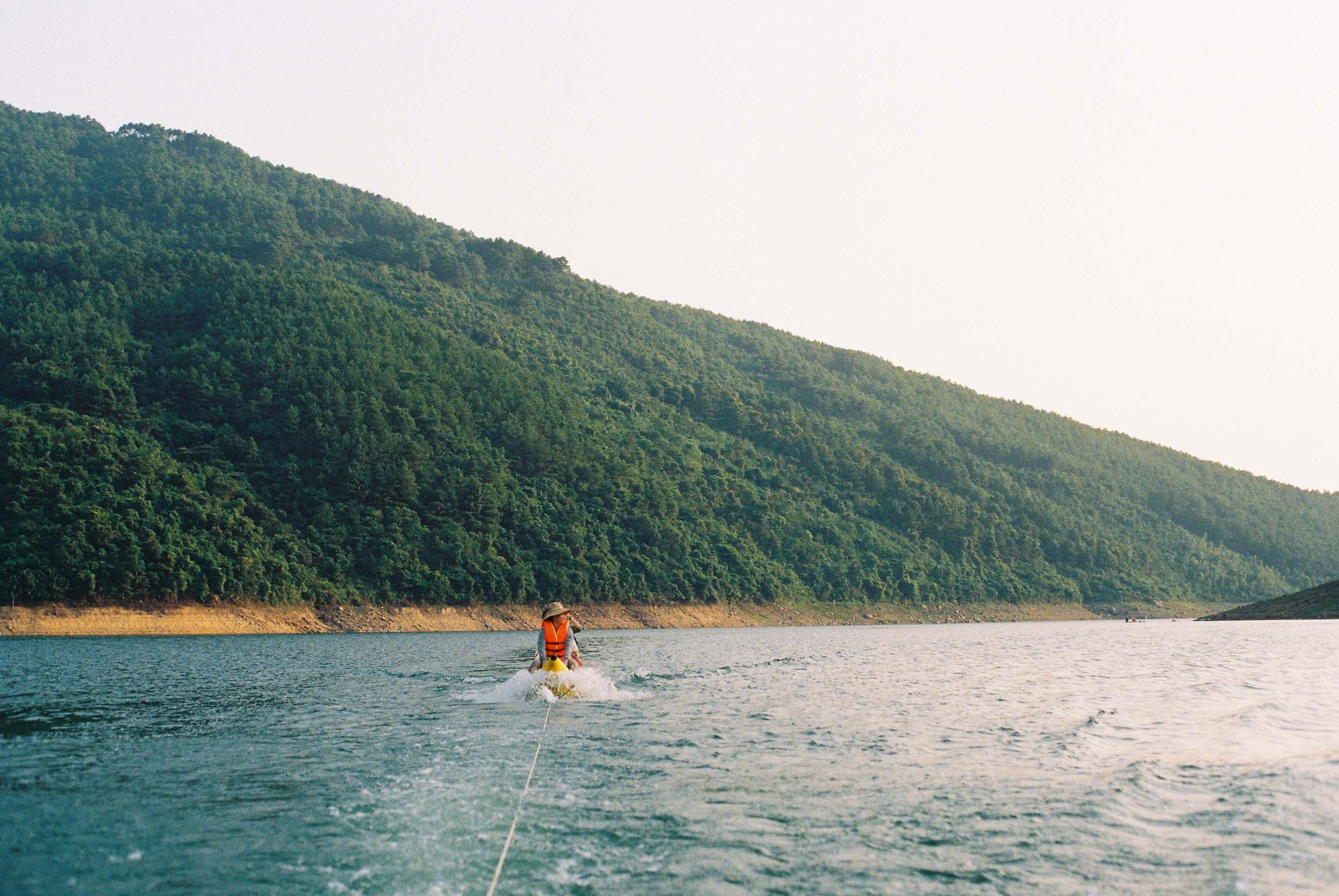 Kham pha ho Xa Huong anh 5